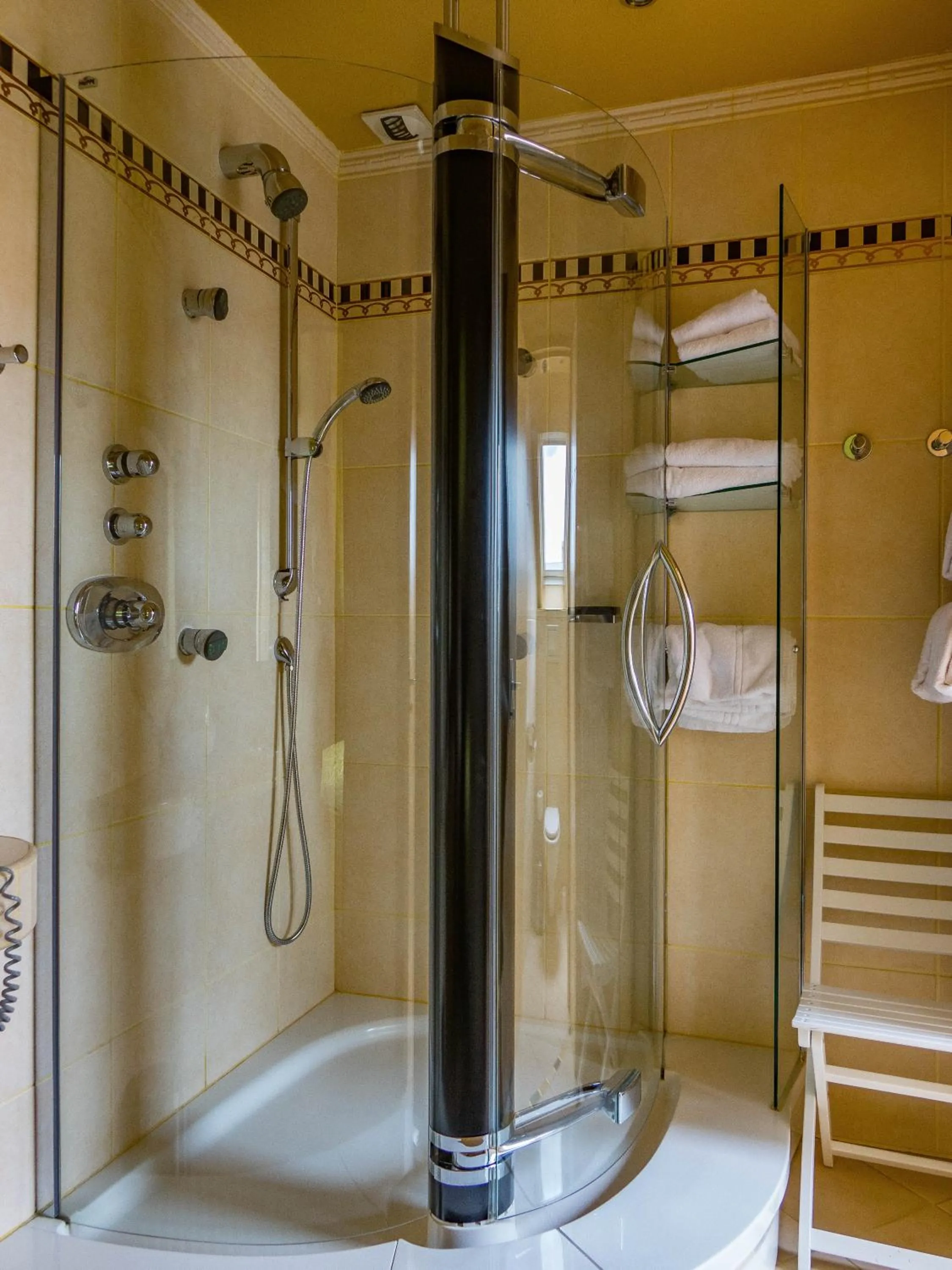 LOGIS - Belle Hôtel, Lille-Ouest