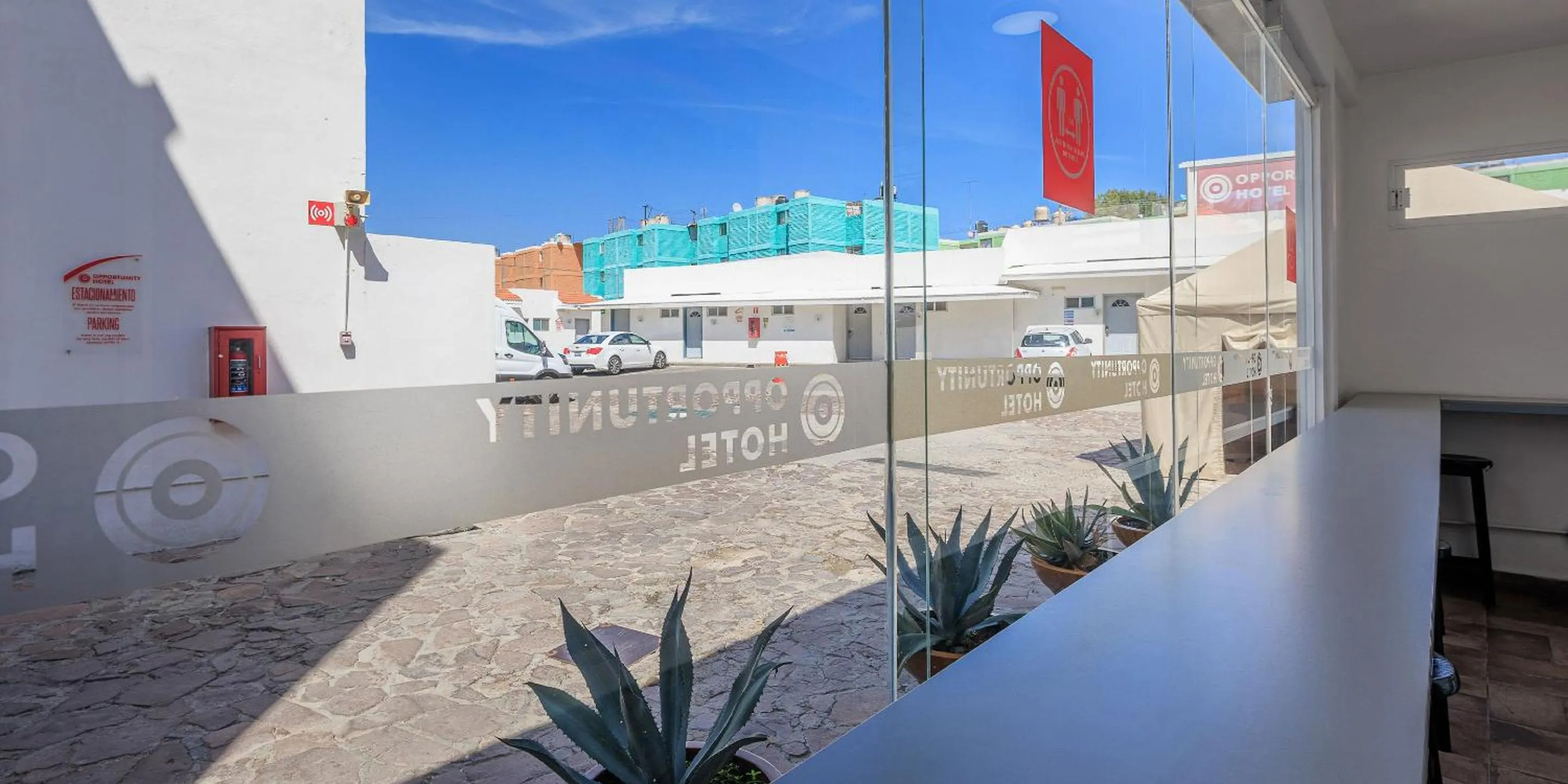 Property building in Opportunity León