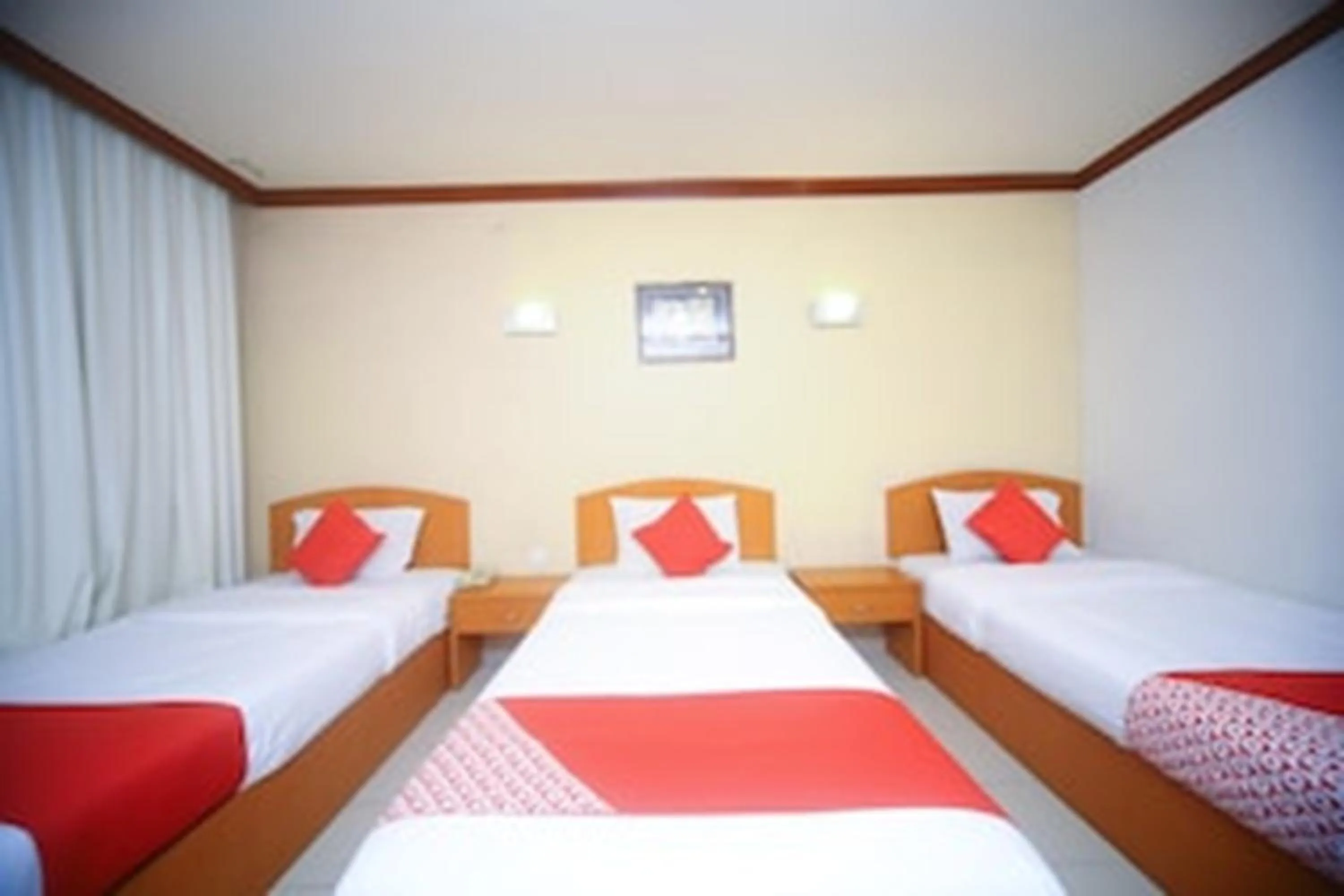 Bed in Hotel O London