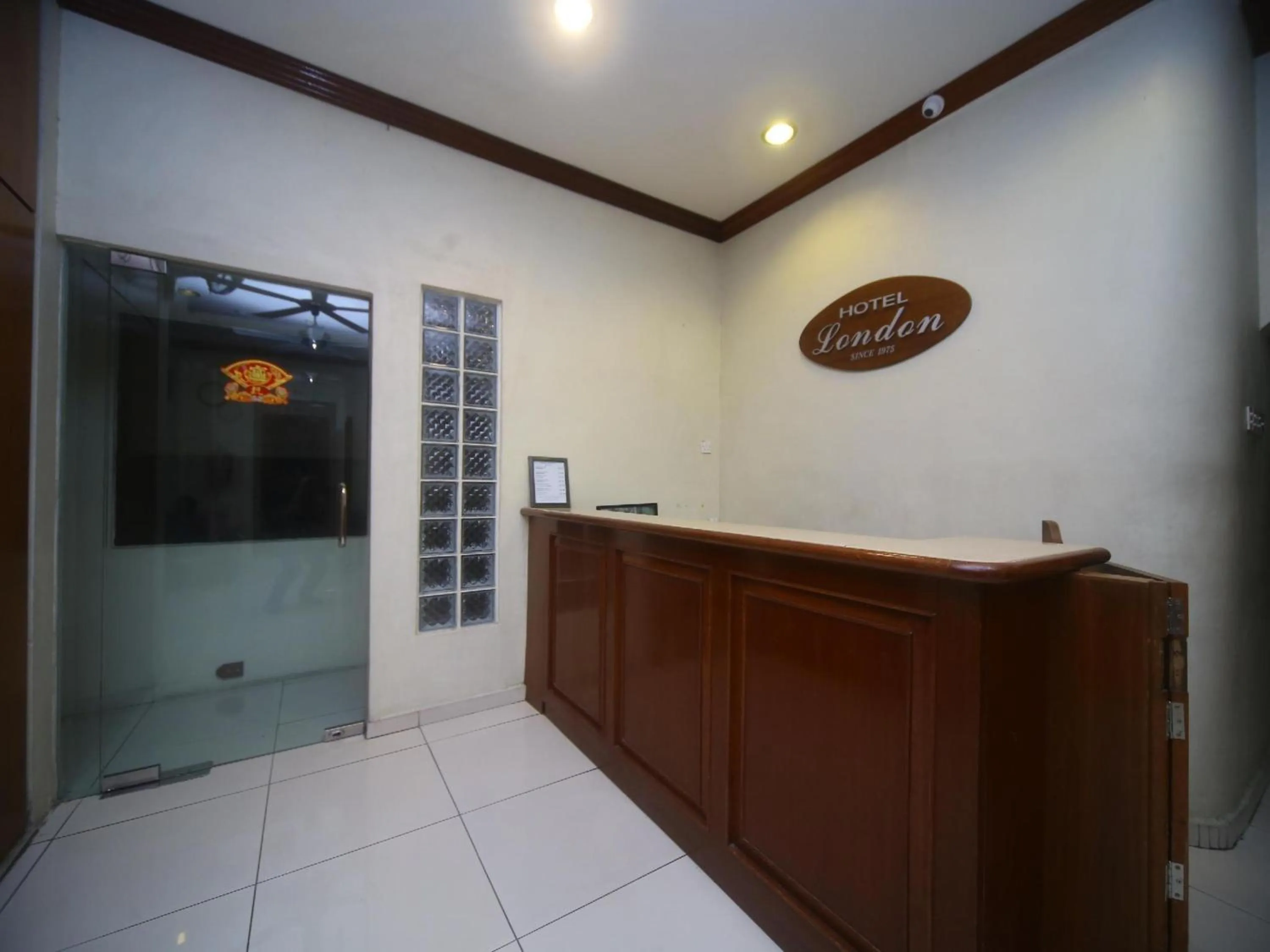 Lobby or reception in Hotel O London