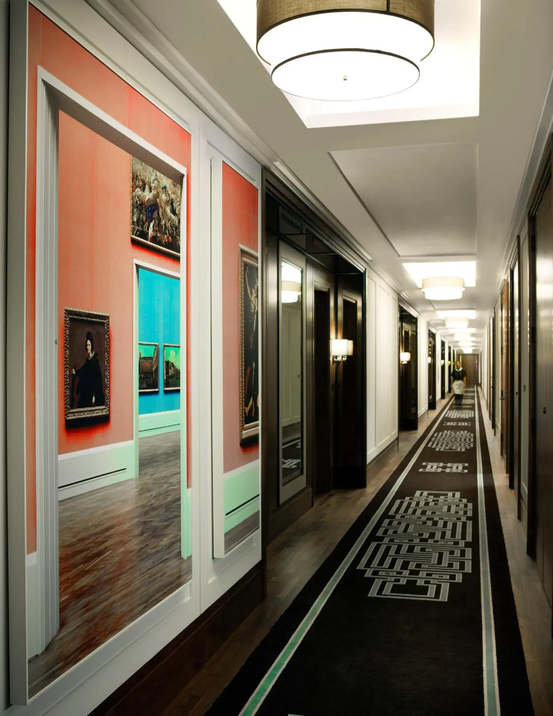 Club One-Bedroom River View Suite in The Langham Chicago Club One-Bedroom River View Suite in The Langham Chicago