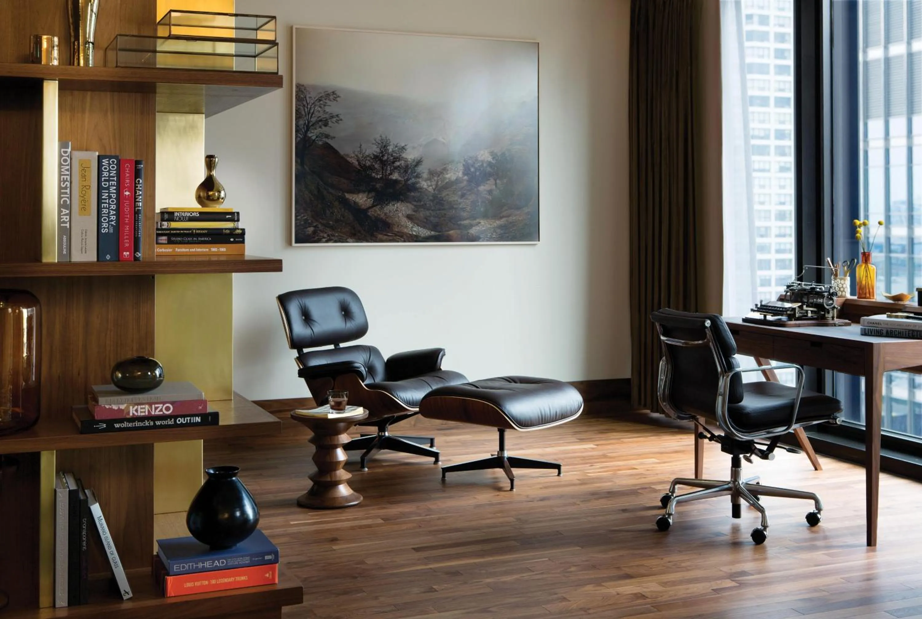 Lounge or bar in The Langham Chicago