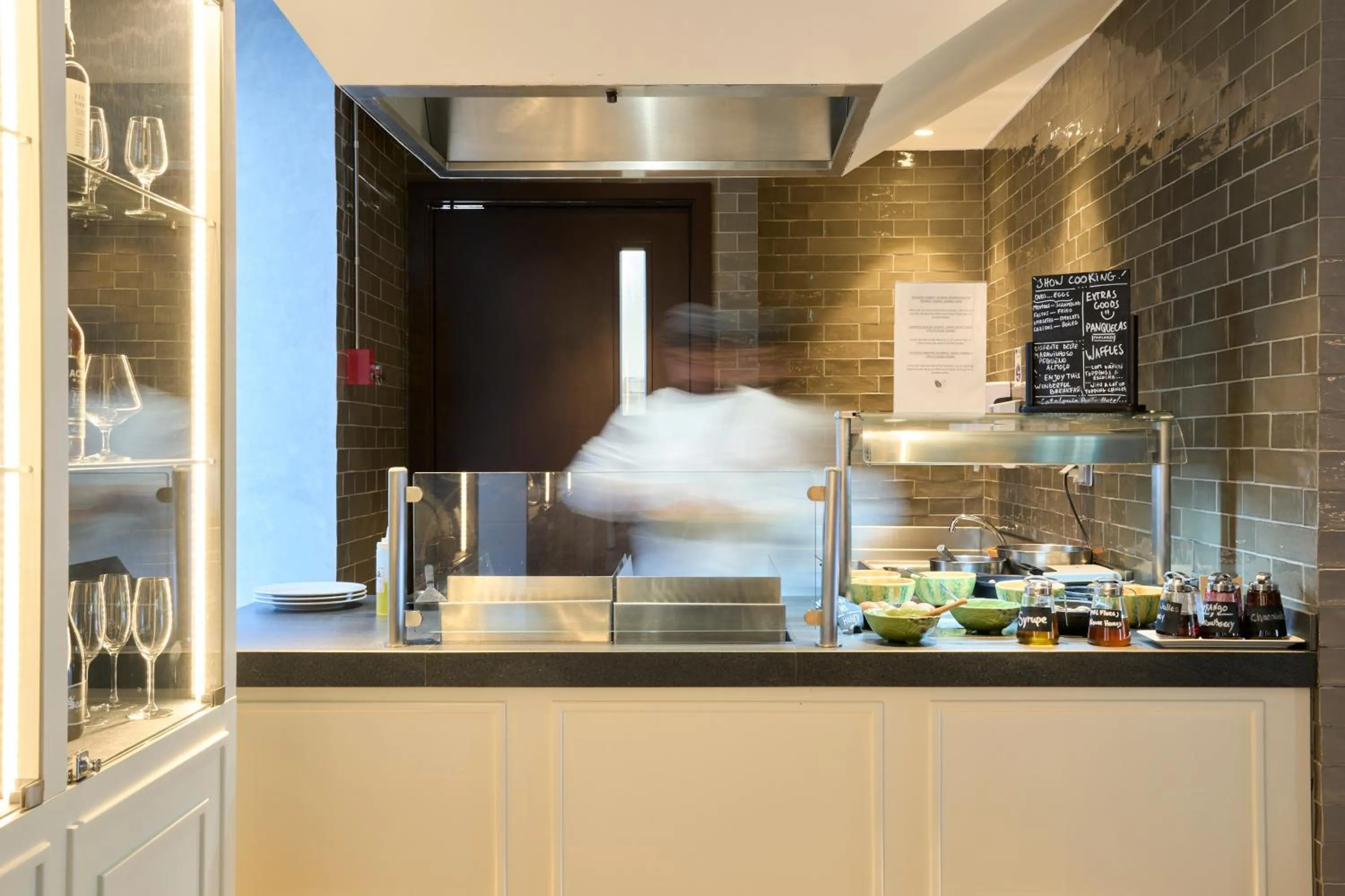 Buffet breakfast in Catalonia Porto