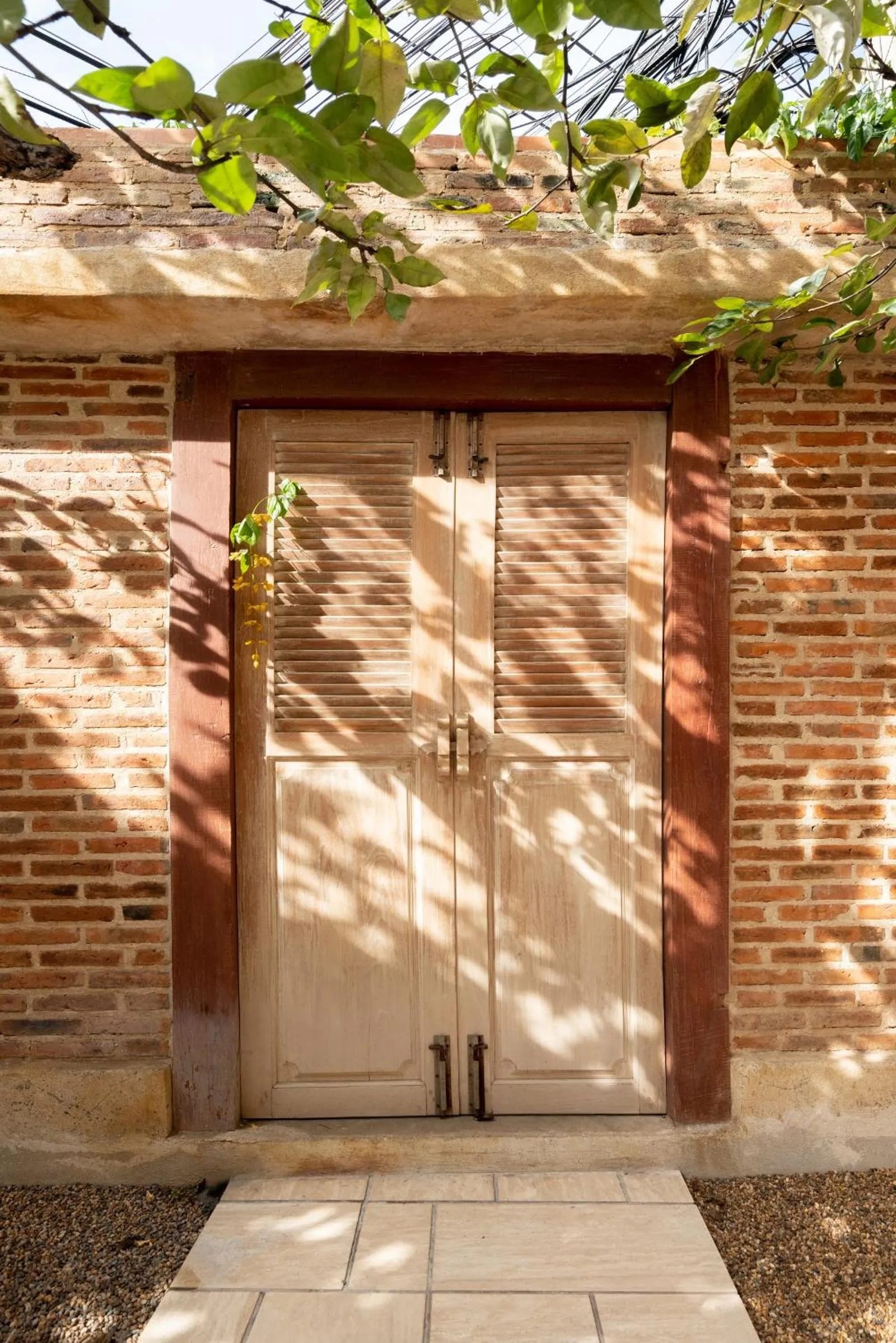 Inner courtyard view in Sanae' Oldtown Hotel