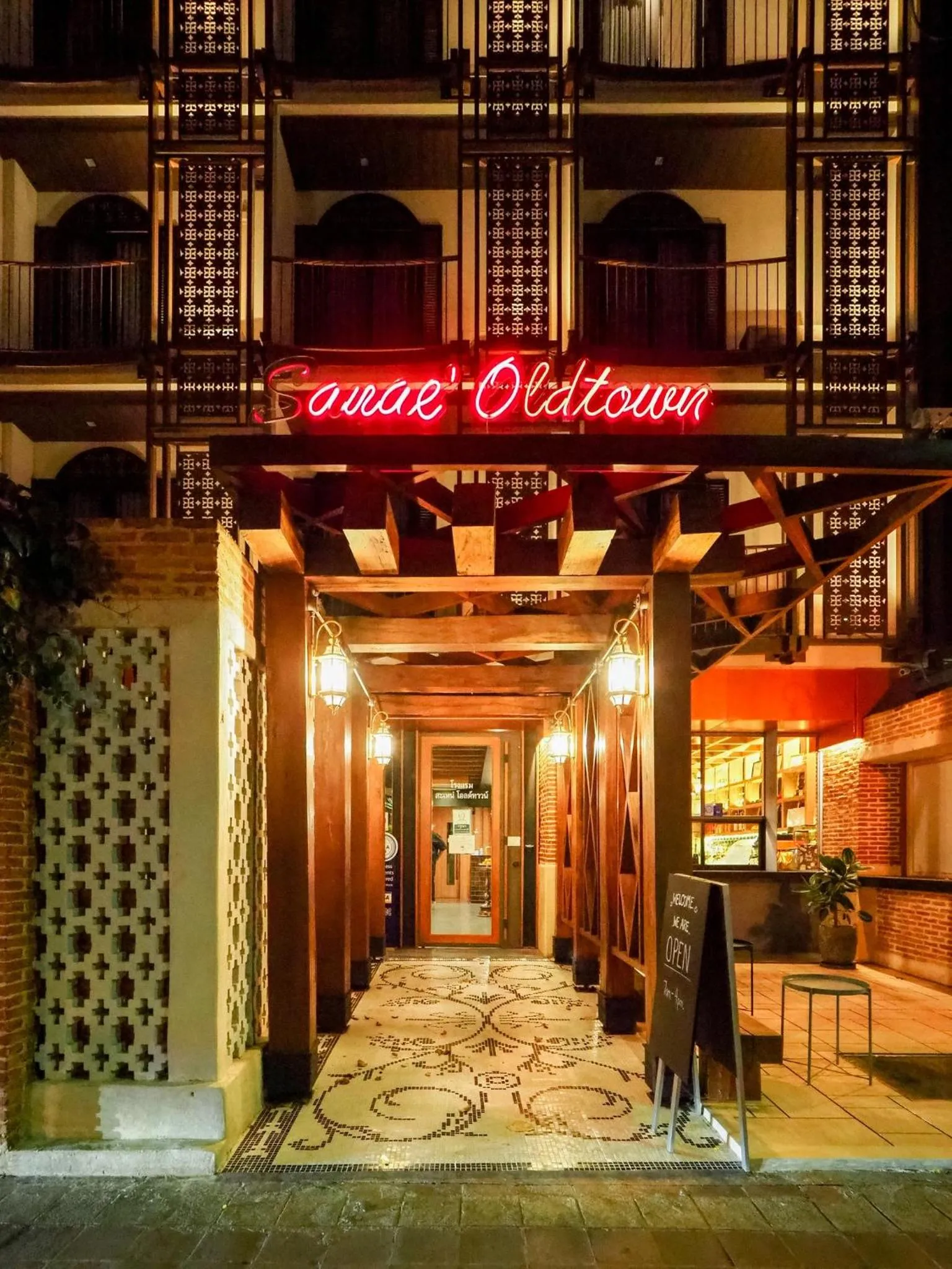 Property building in Sanae' Oldtown Hotel