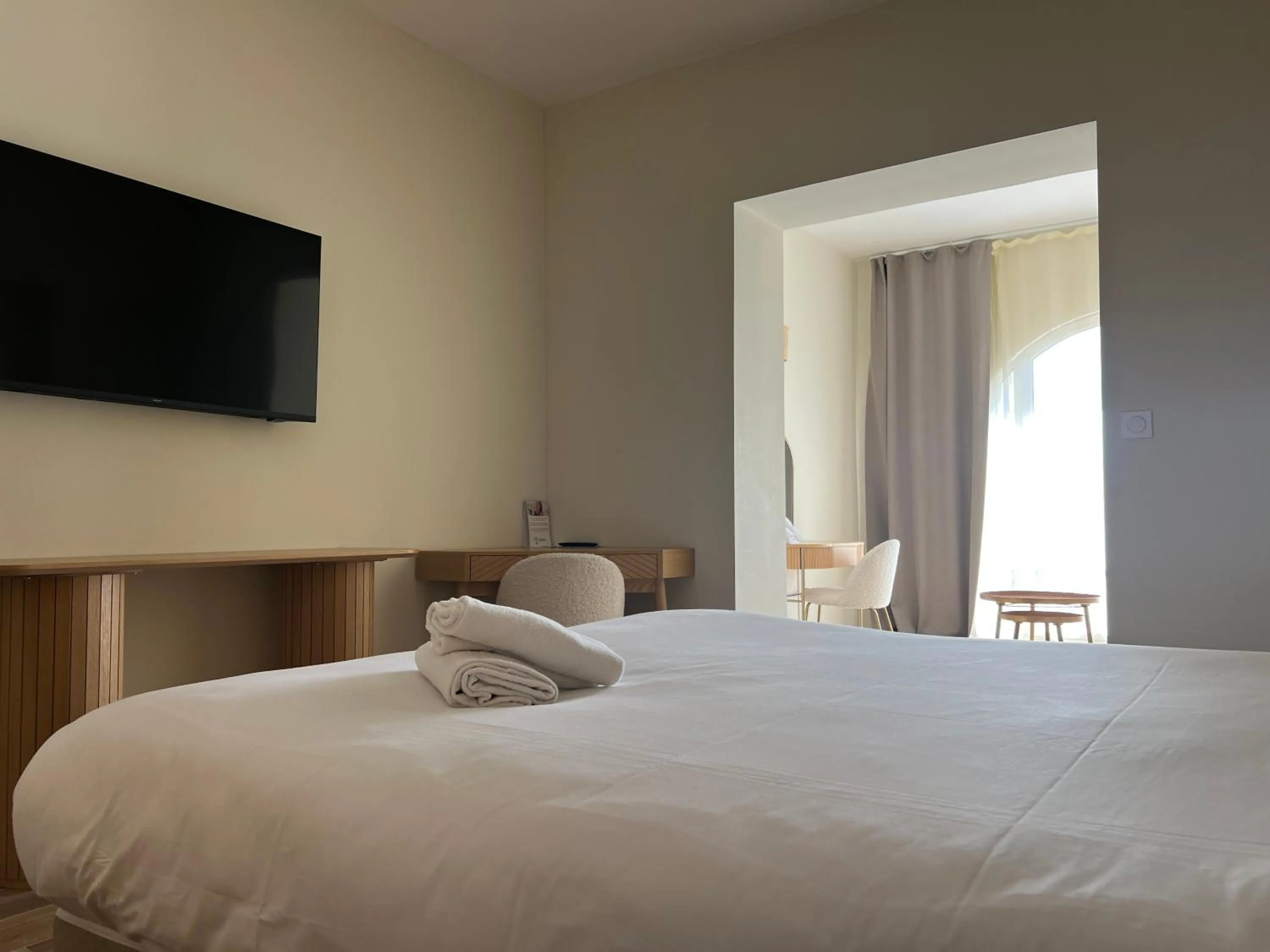 Bed in Adonis Sanary Grand Hôtel des Bains