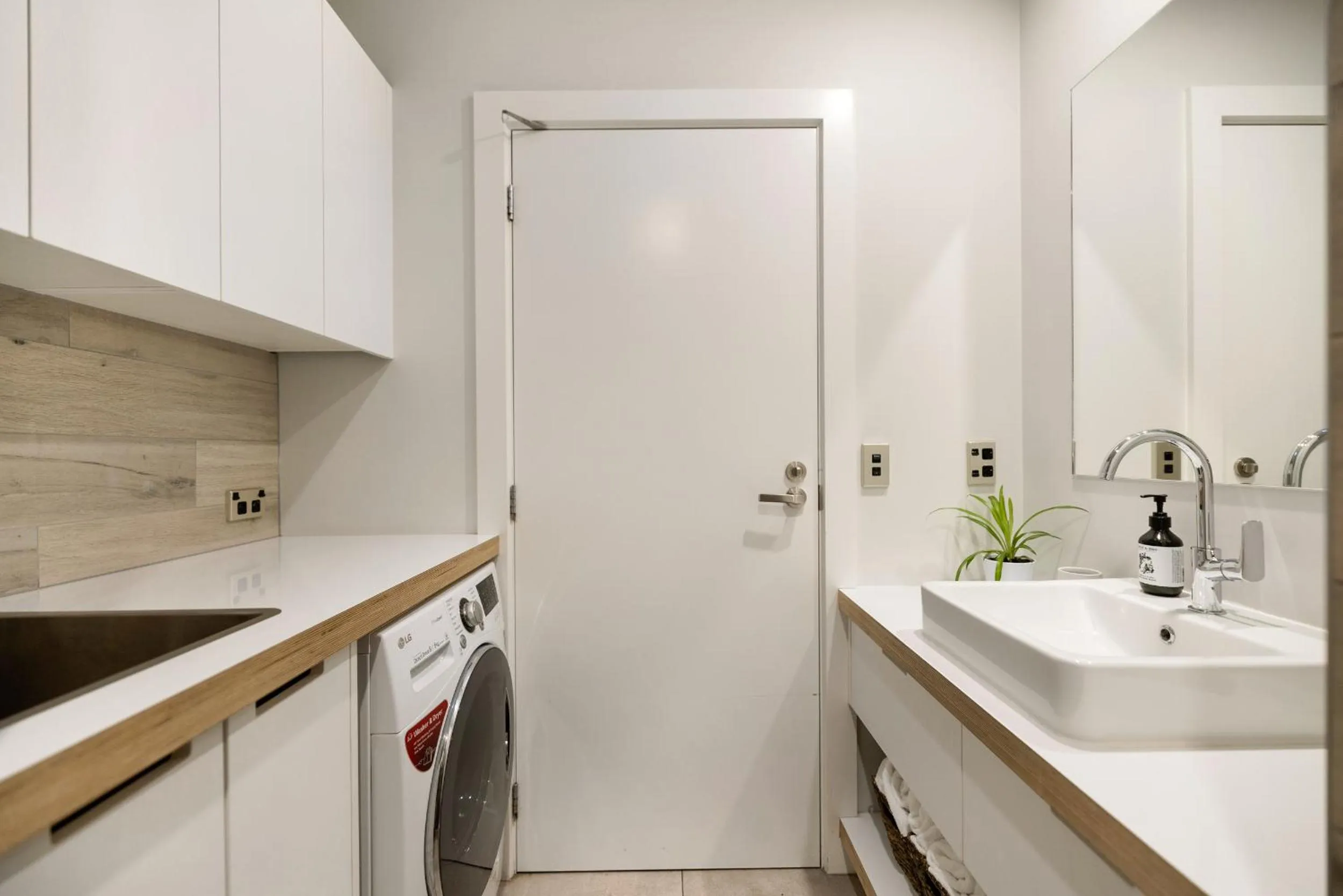 Bathroom in Arrowtown Motel