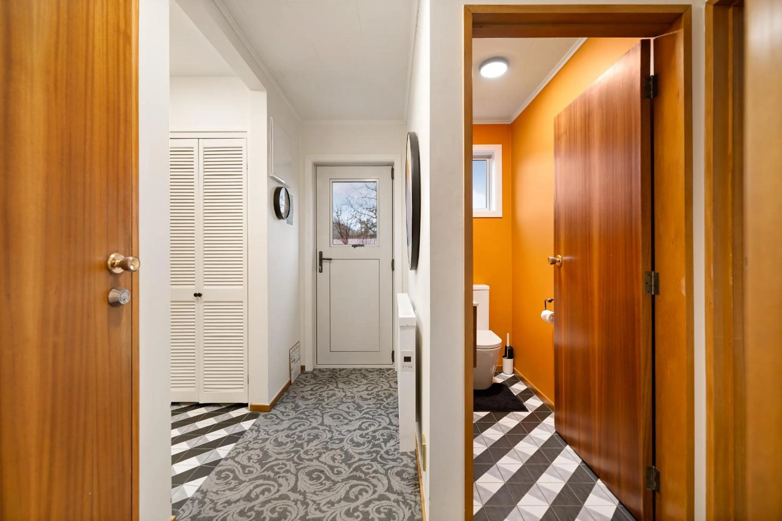 Toilet in Arrowtown Motel