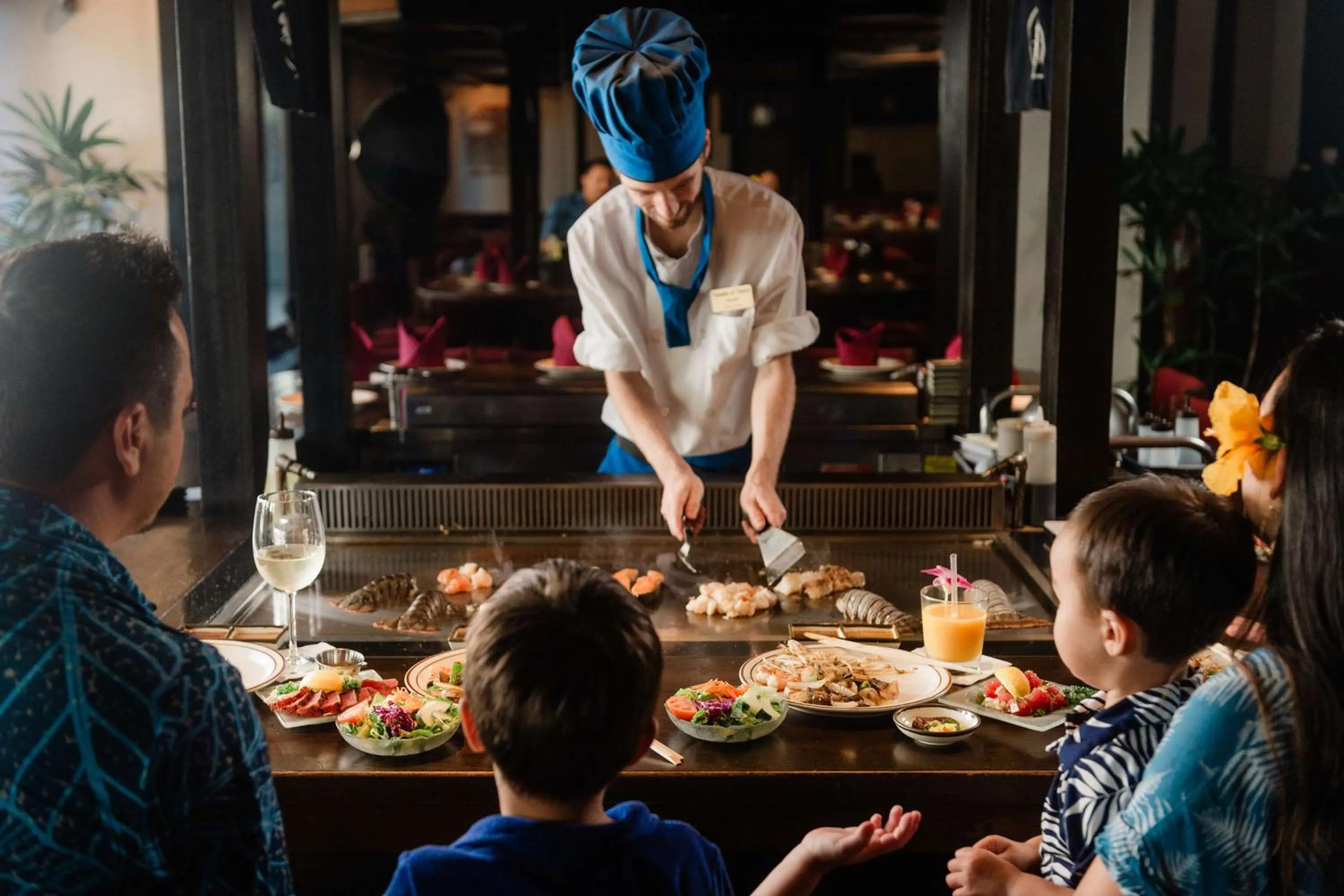 Restaurant/places to eat in OUTRIGGER Waikiki Paradise Hotel