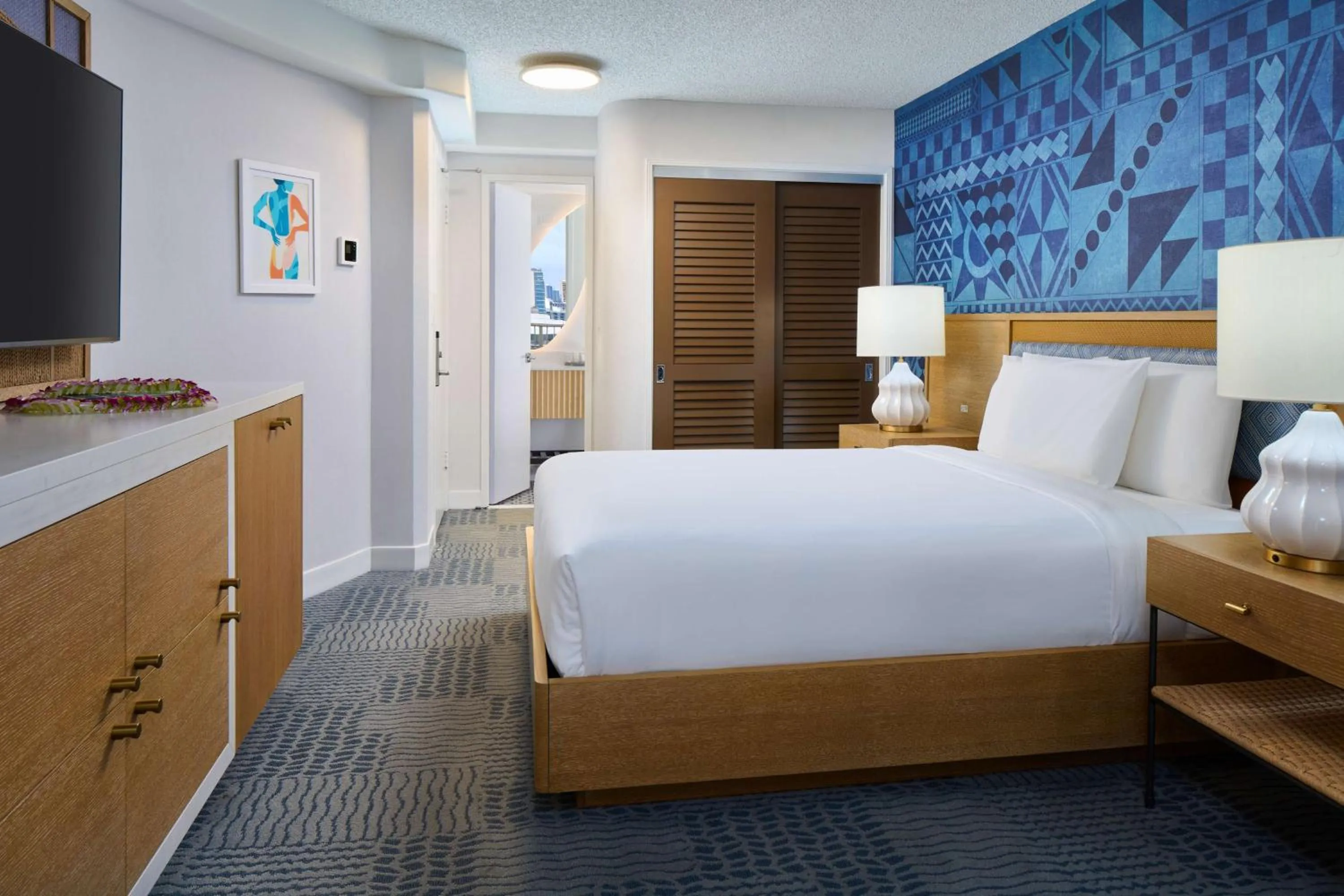 Bedroom, Bed in OUTRIGGER Waikiki Paradise Hotel