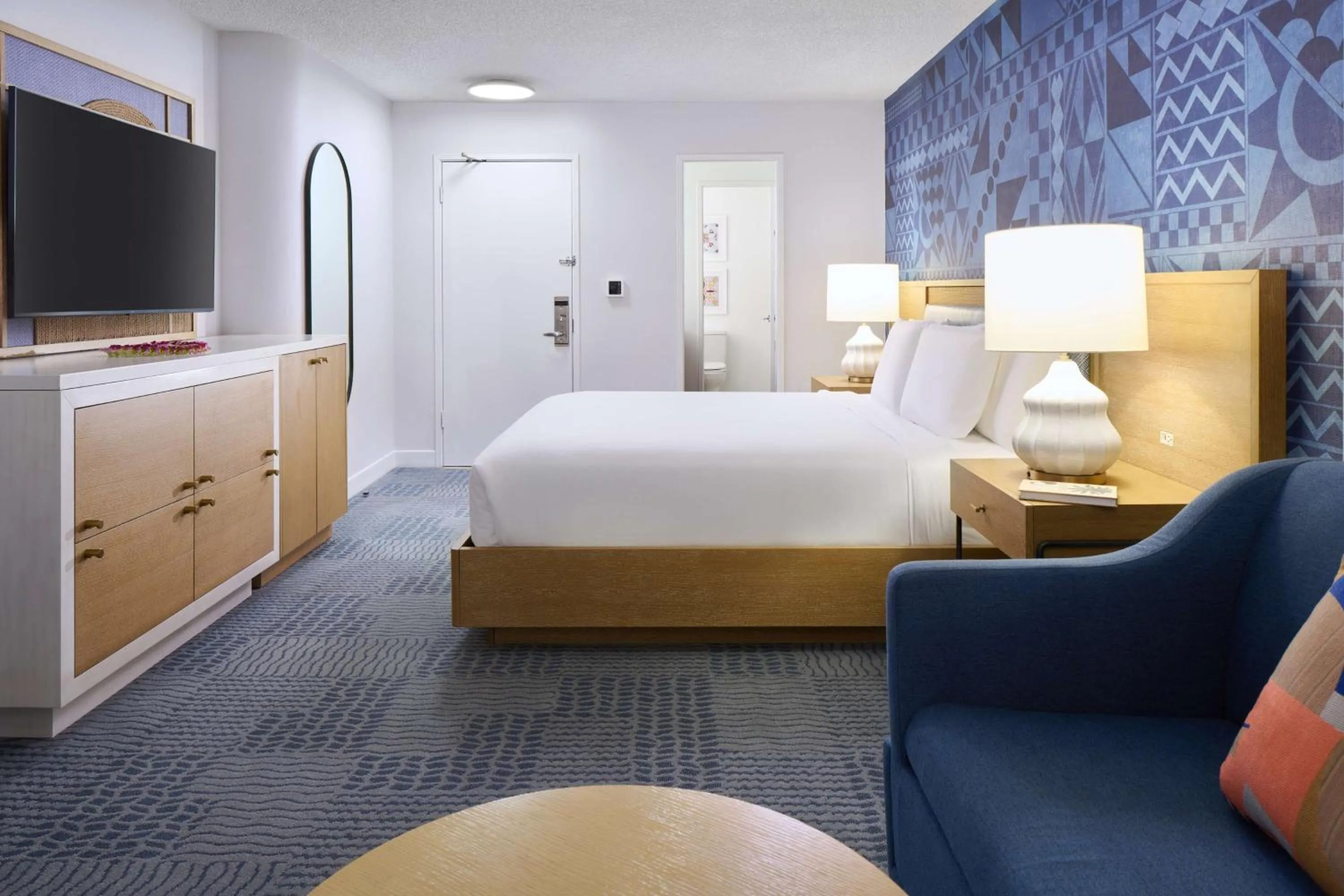 Bedroom, Bed in OUTRIGGER Waikiki Paradise Hotel