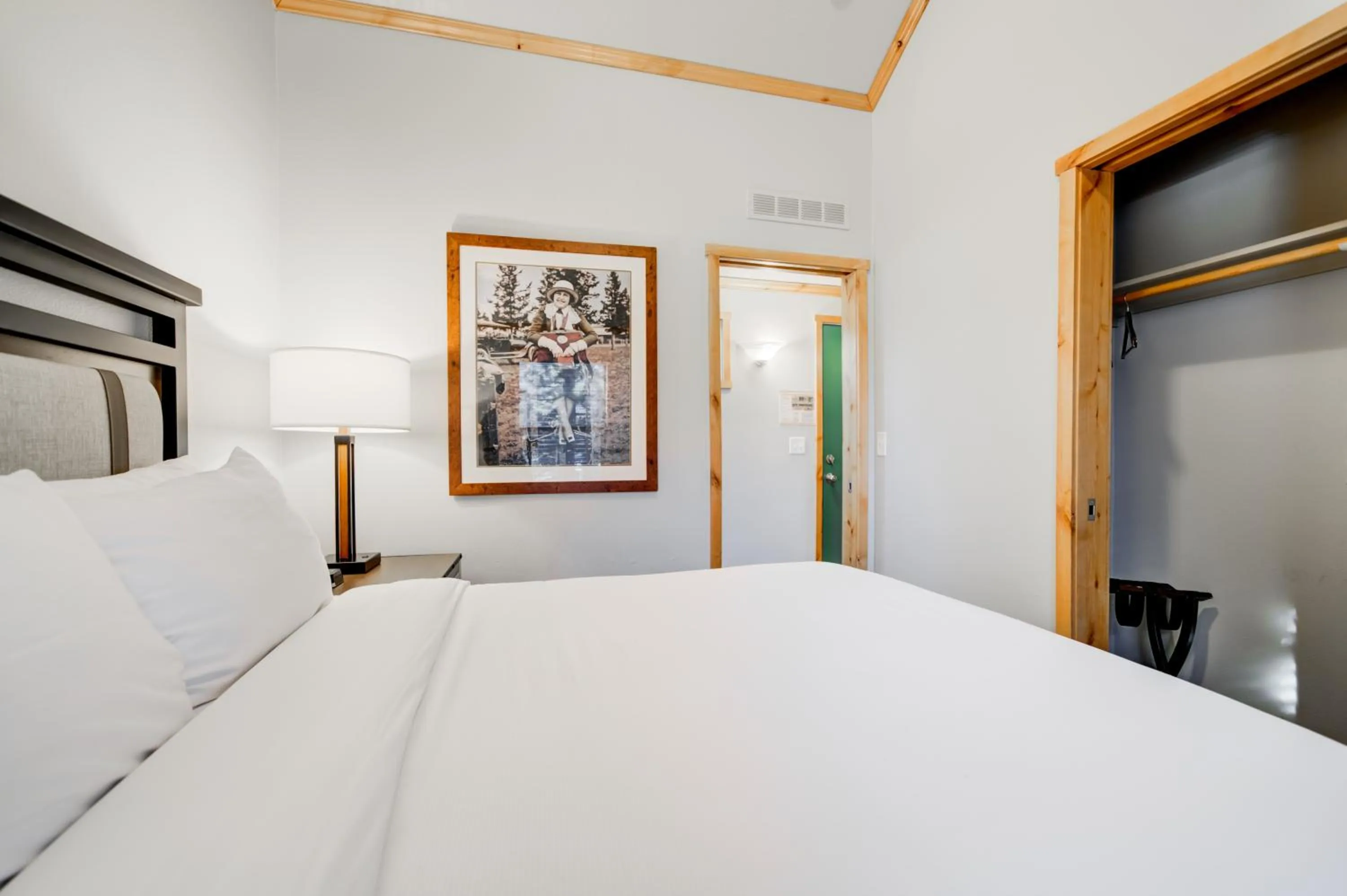 Bed in Explorer Cabins at Yellowstone