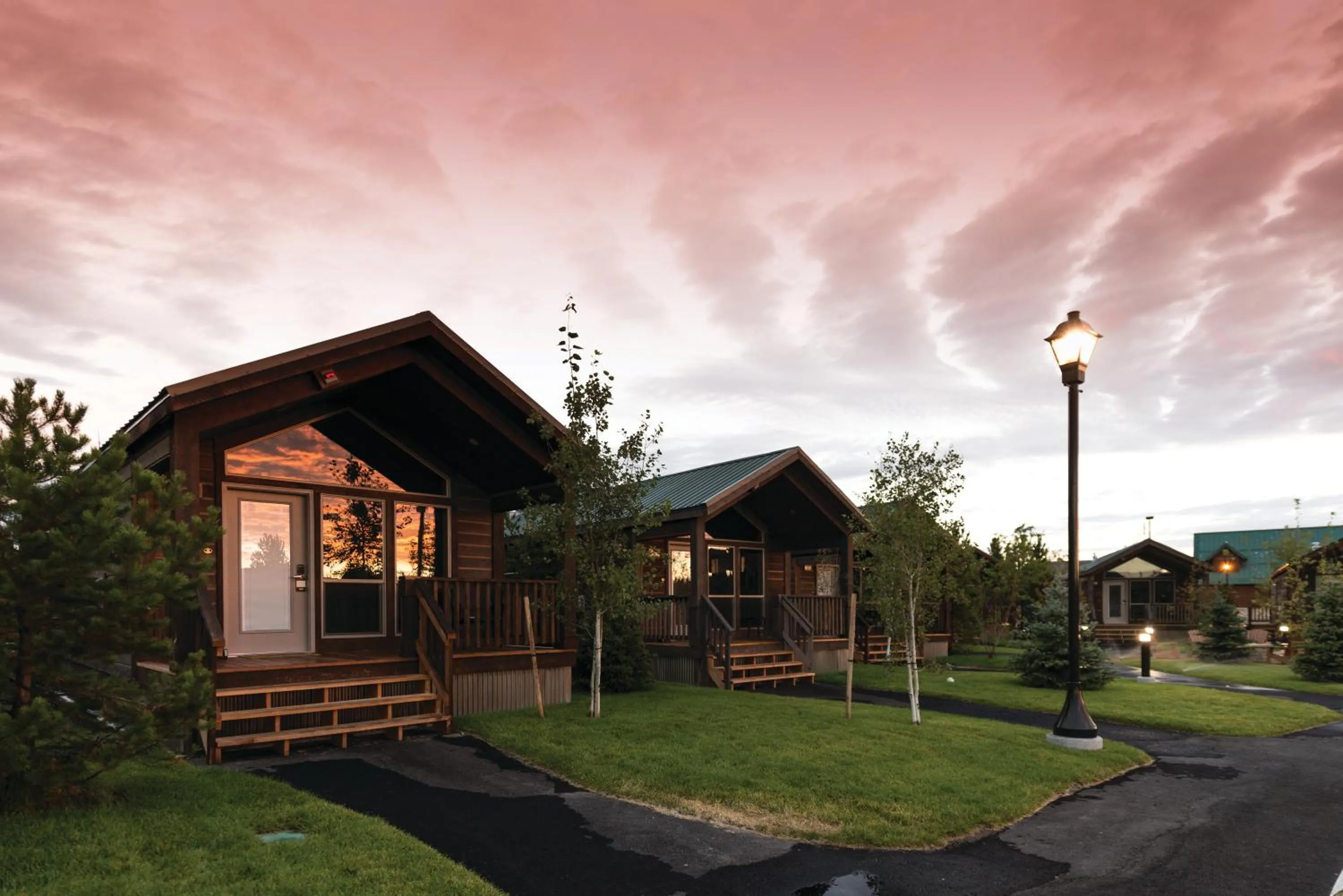 Property building in Explorer Cabins at Yellowstone