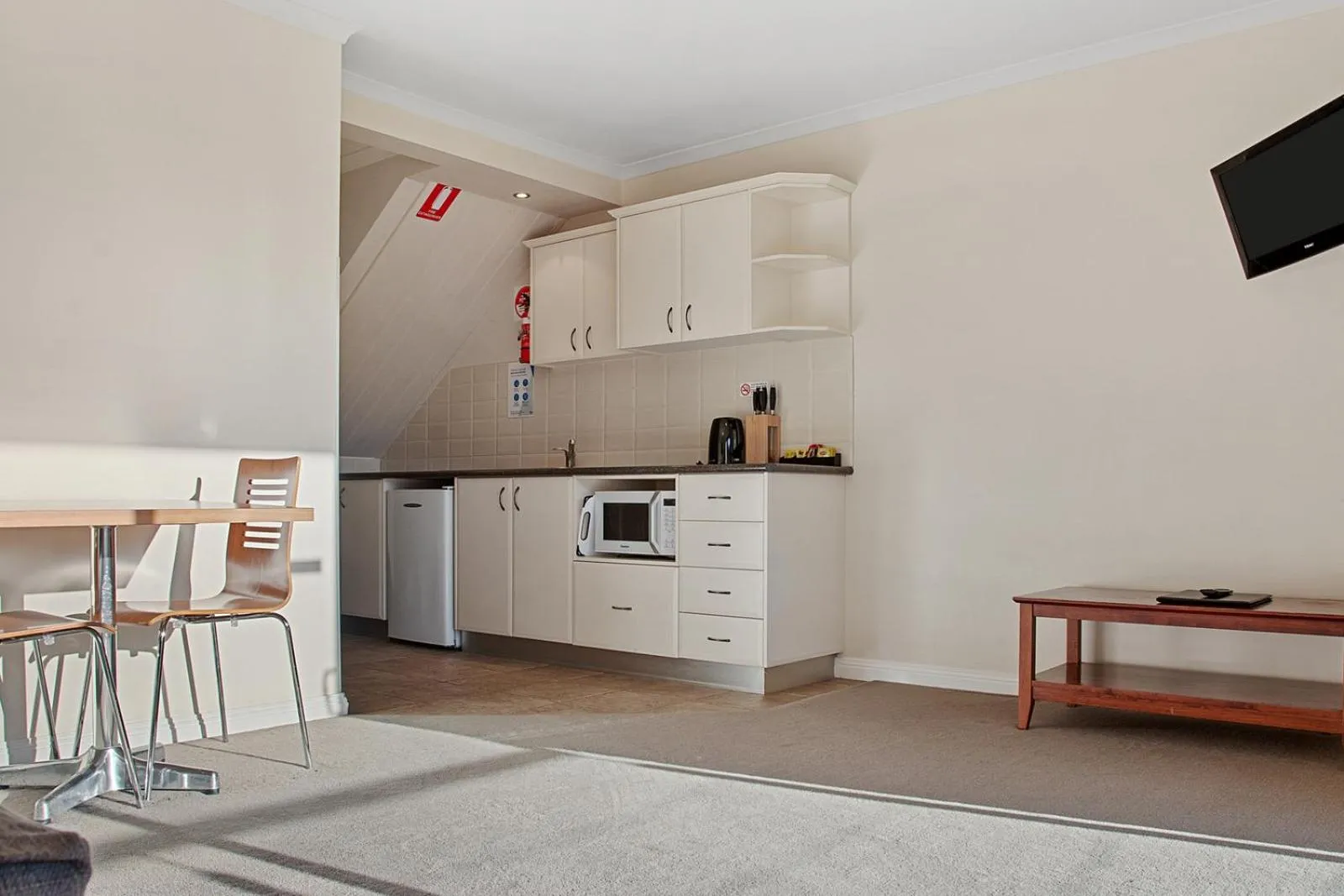 Kitchen or kitchenette in Sea Foam Villas