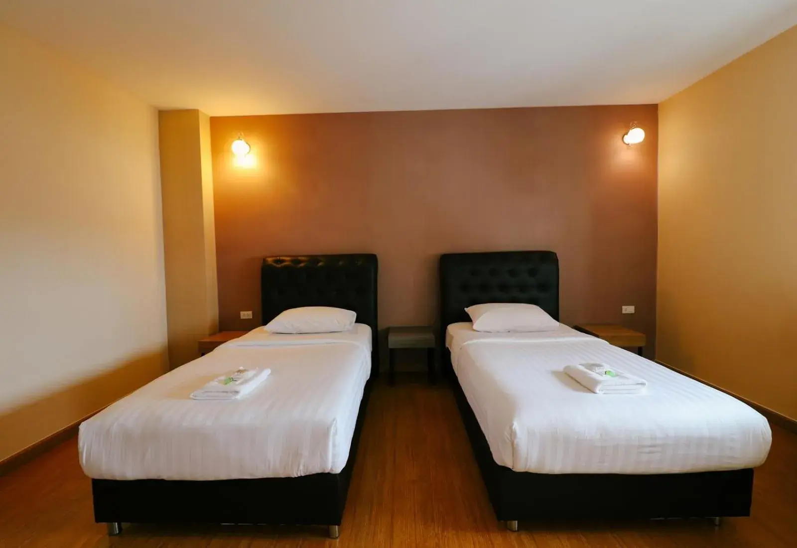 Standard Twin Room in Tripletreesvillage Standard Twin Room in Tripletreesvillage