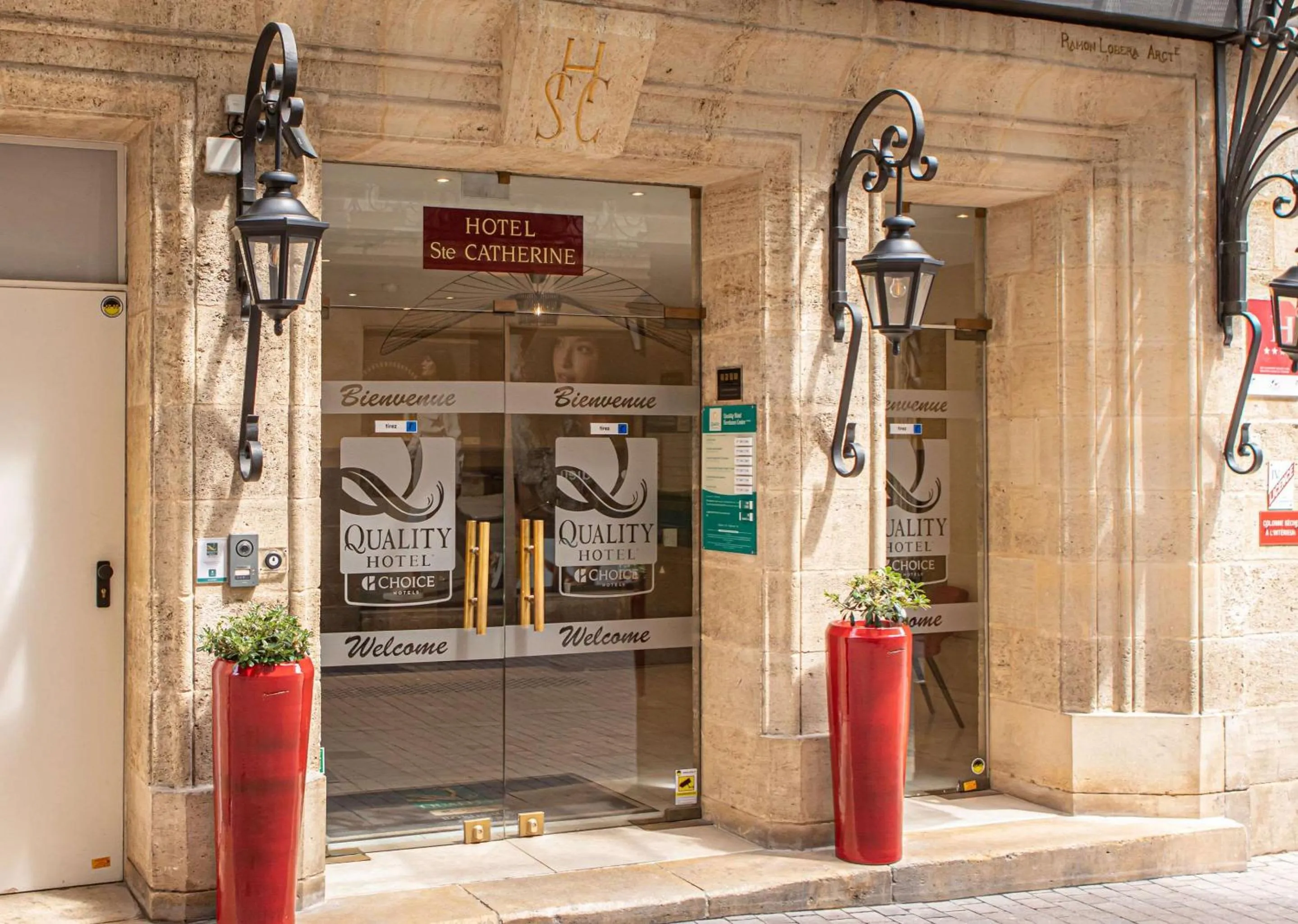 Property building in Quality Hotel Bordeaux Centre