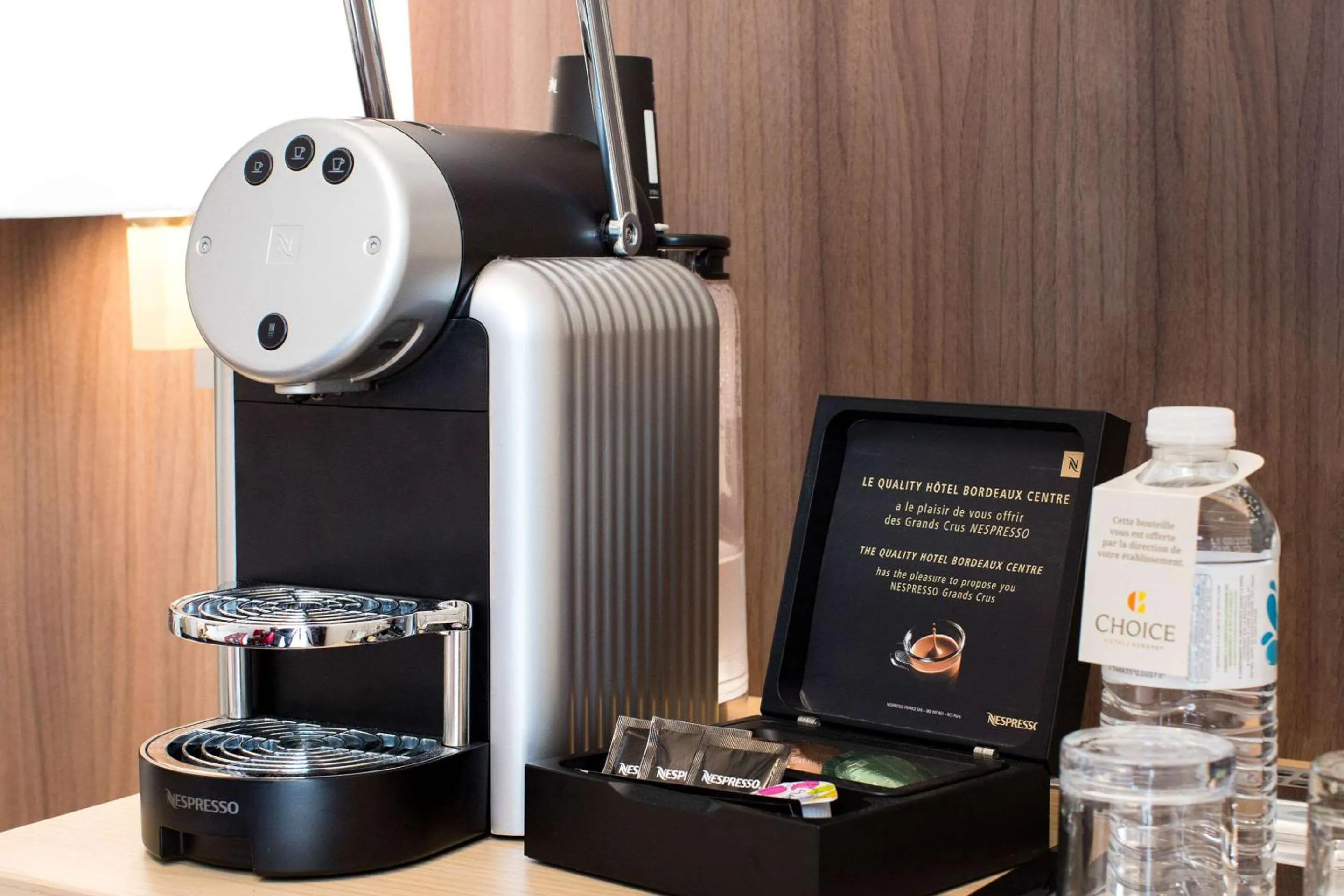 Bedroom in Quality Hotel Bordeaux Centre