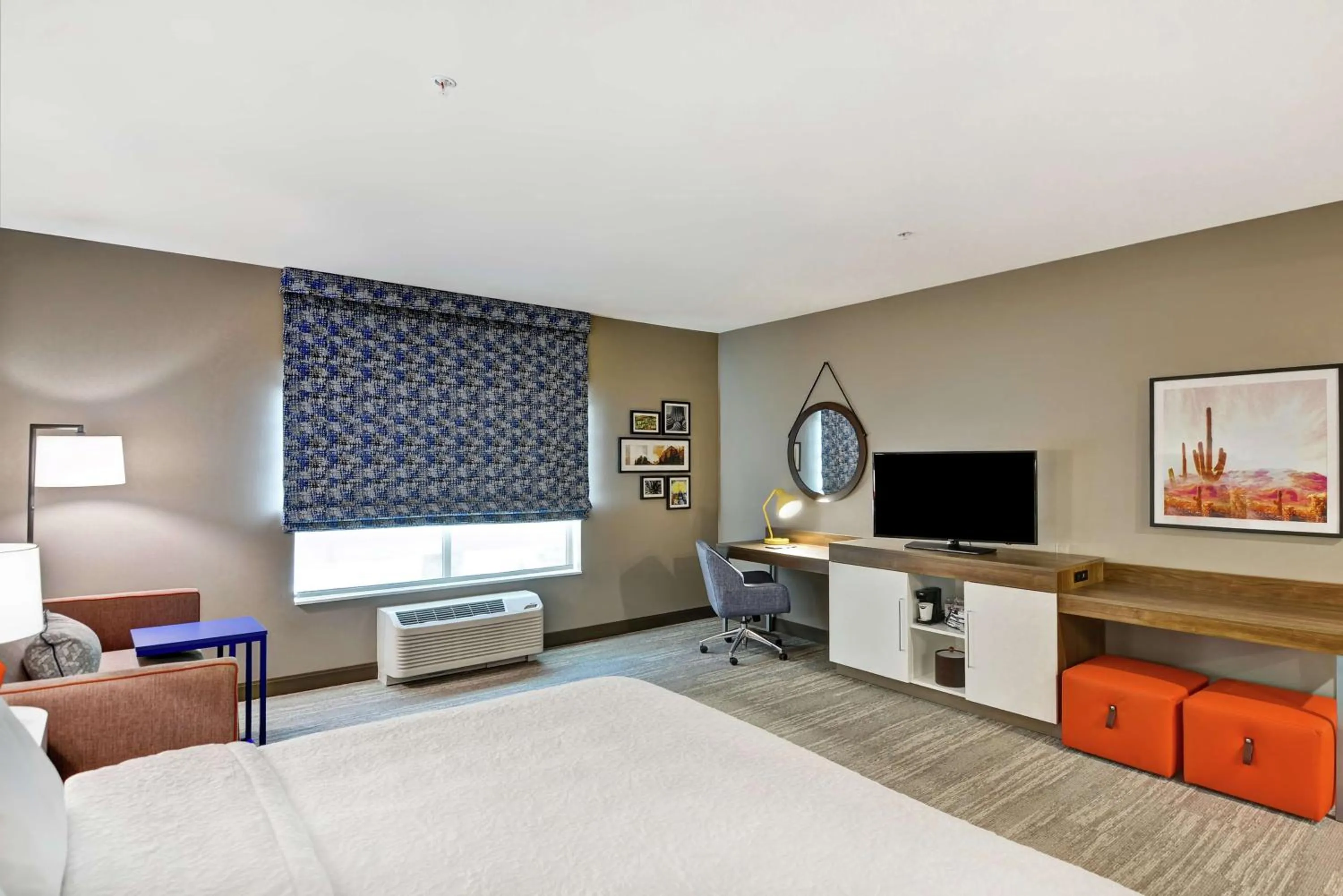 Bedroom, Bed in Hampton Inn Suites Tucson Tech Park