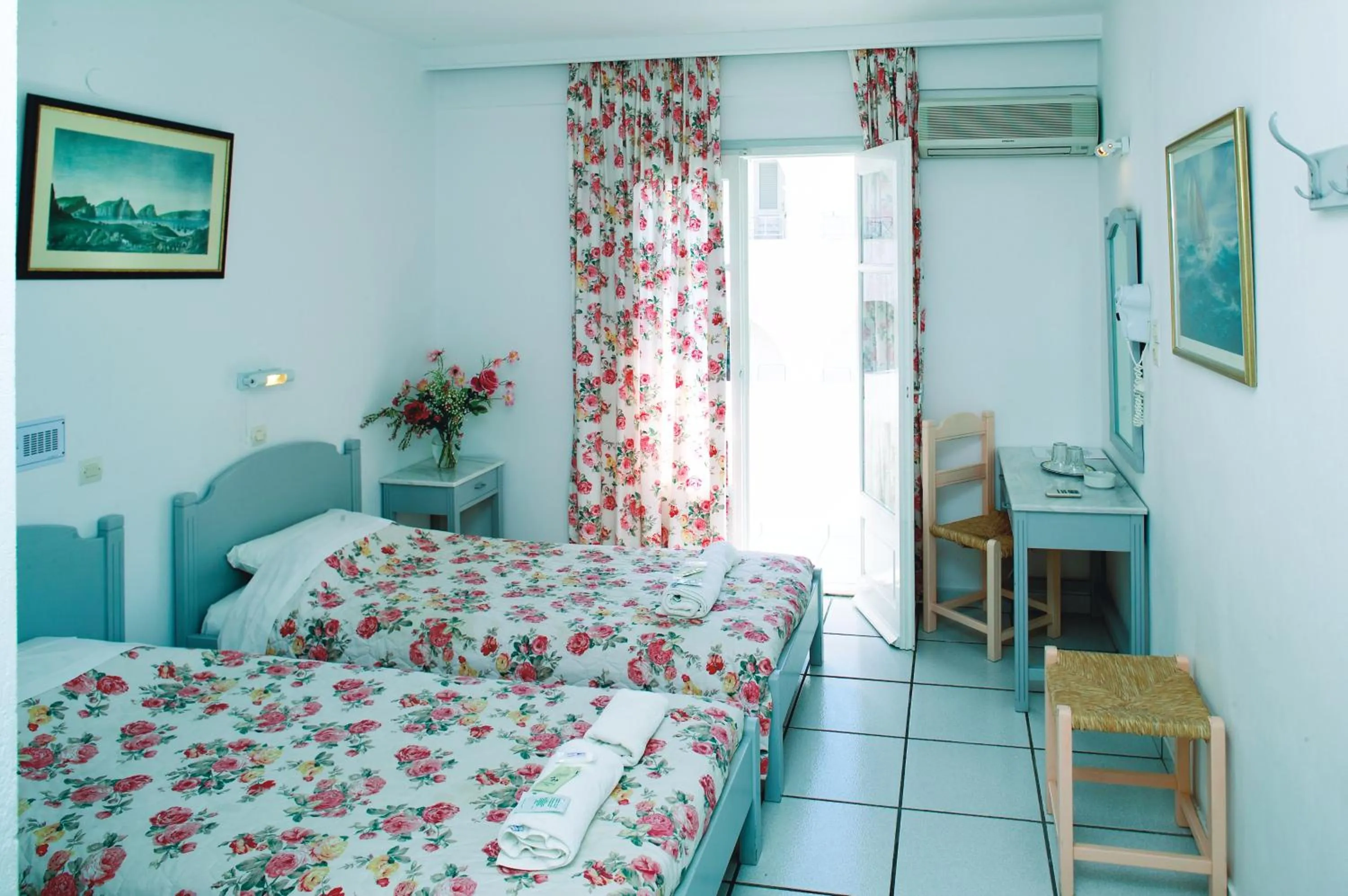 Day, Bed in King Thiras Hotel