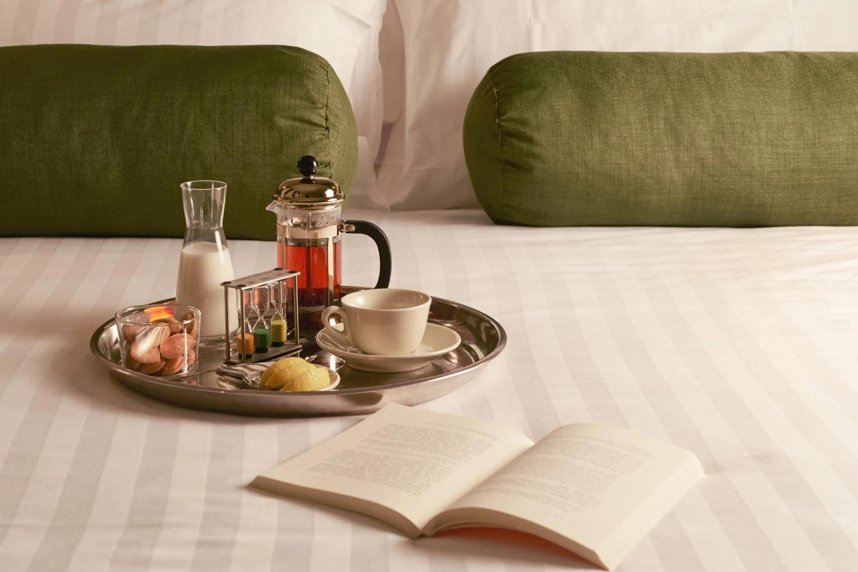 Food and drinks, Bed in 73 Boutique Hotel