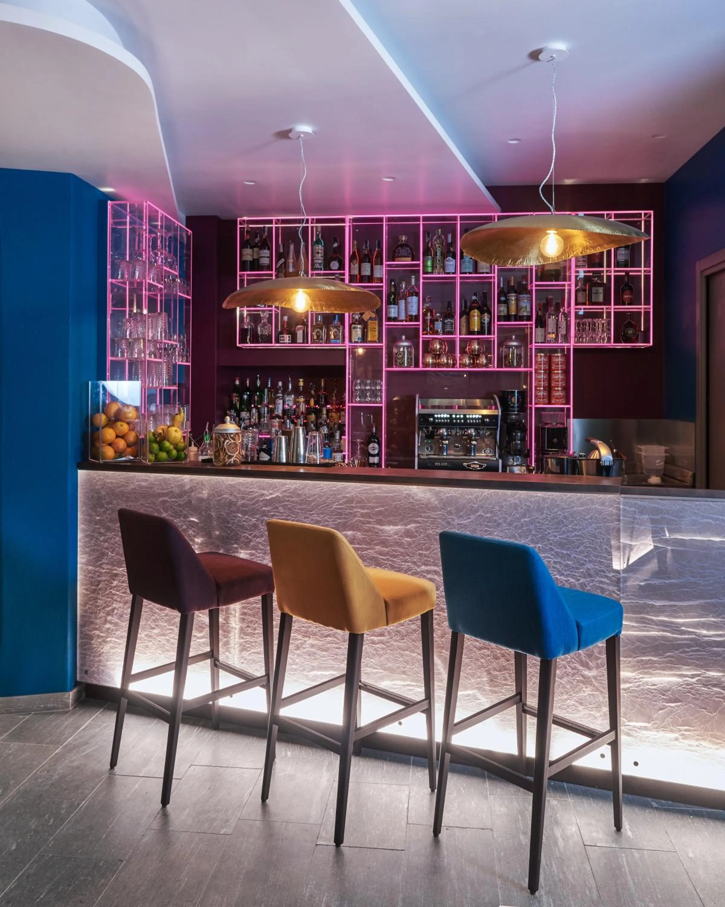 Restaurant/places to eat in 73 Boutique Hotel