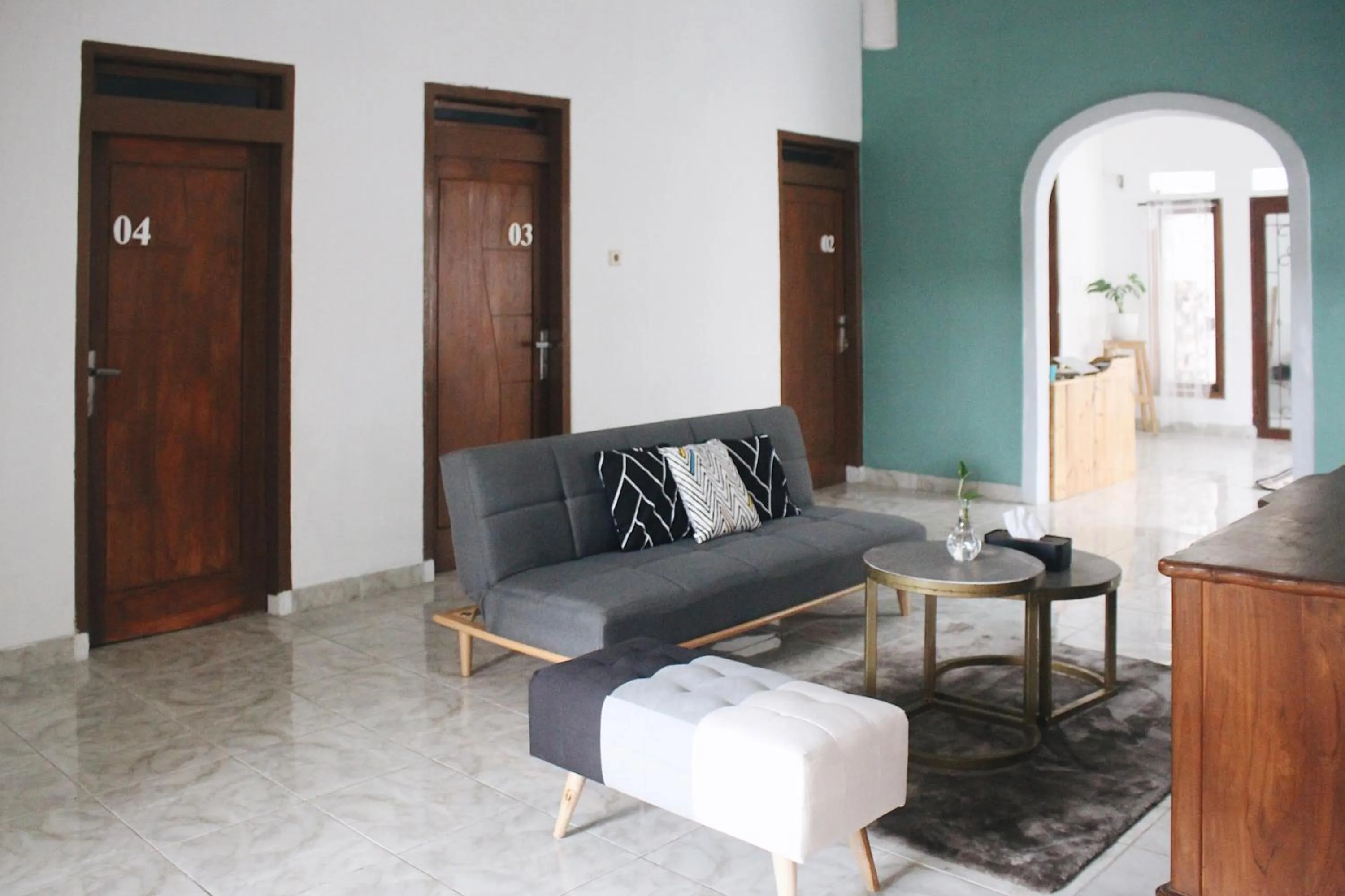 Seating area in RedDoorz near Exit Toll Tanah Baru Bogor