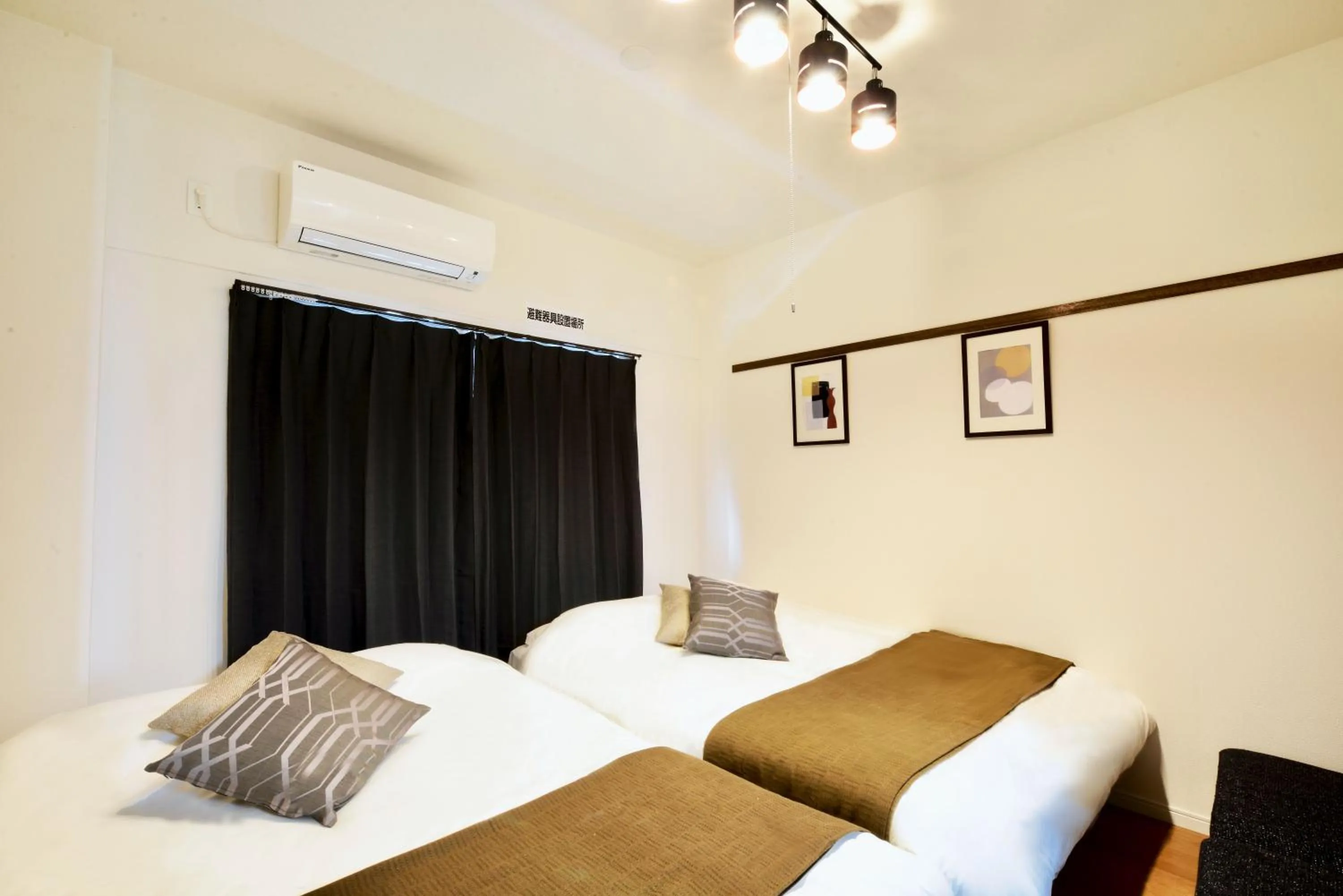 Photo of the whole room, Bed in Allstay GOYA