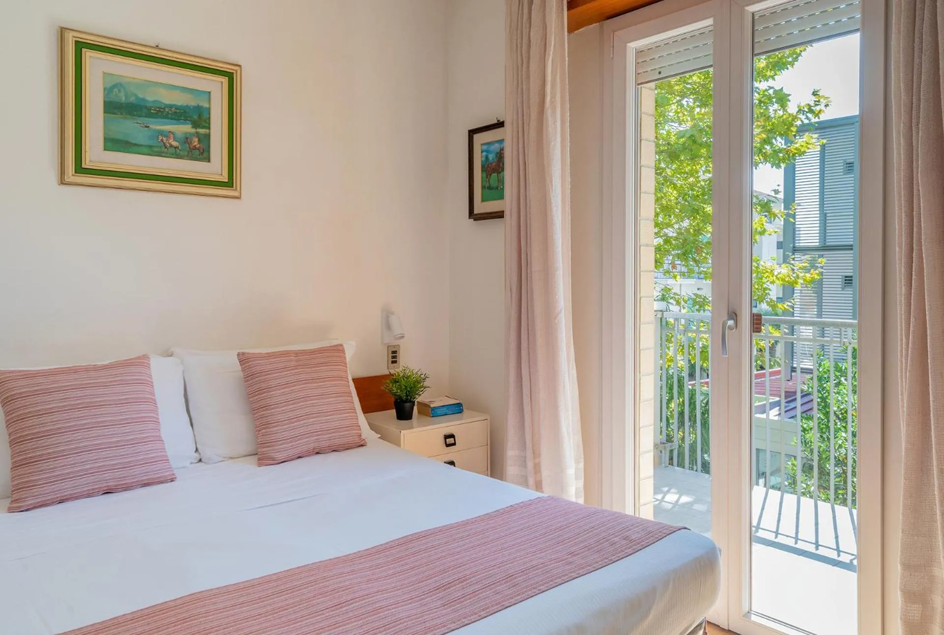 Altro Hotel