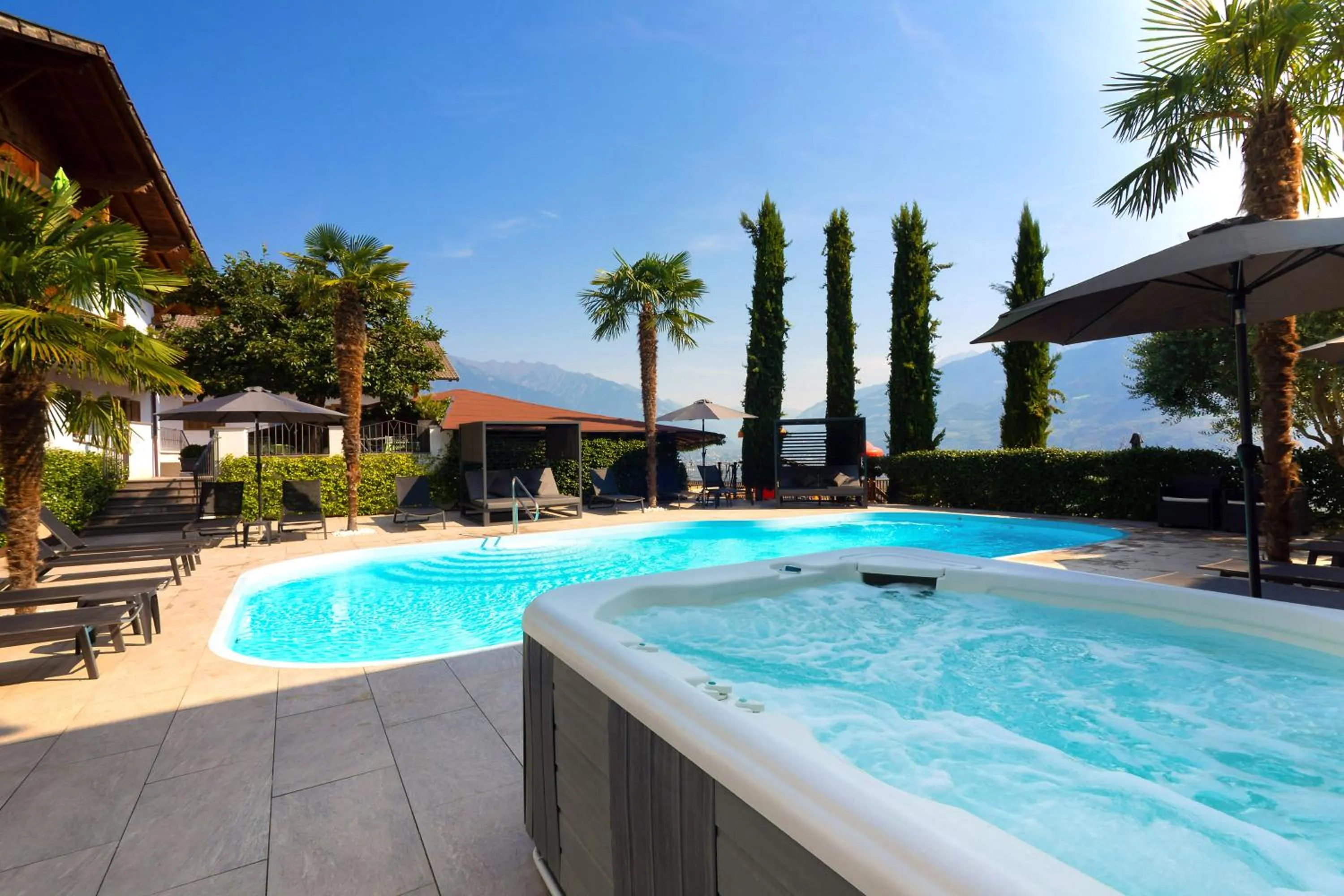 Swimming pool in Residence Untermösslhof