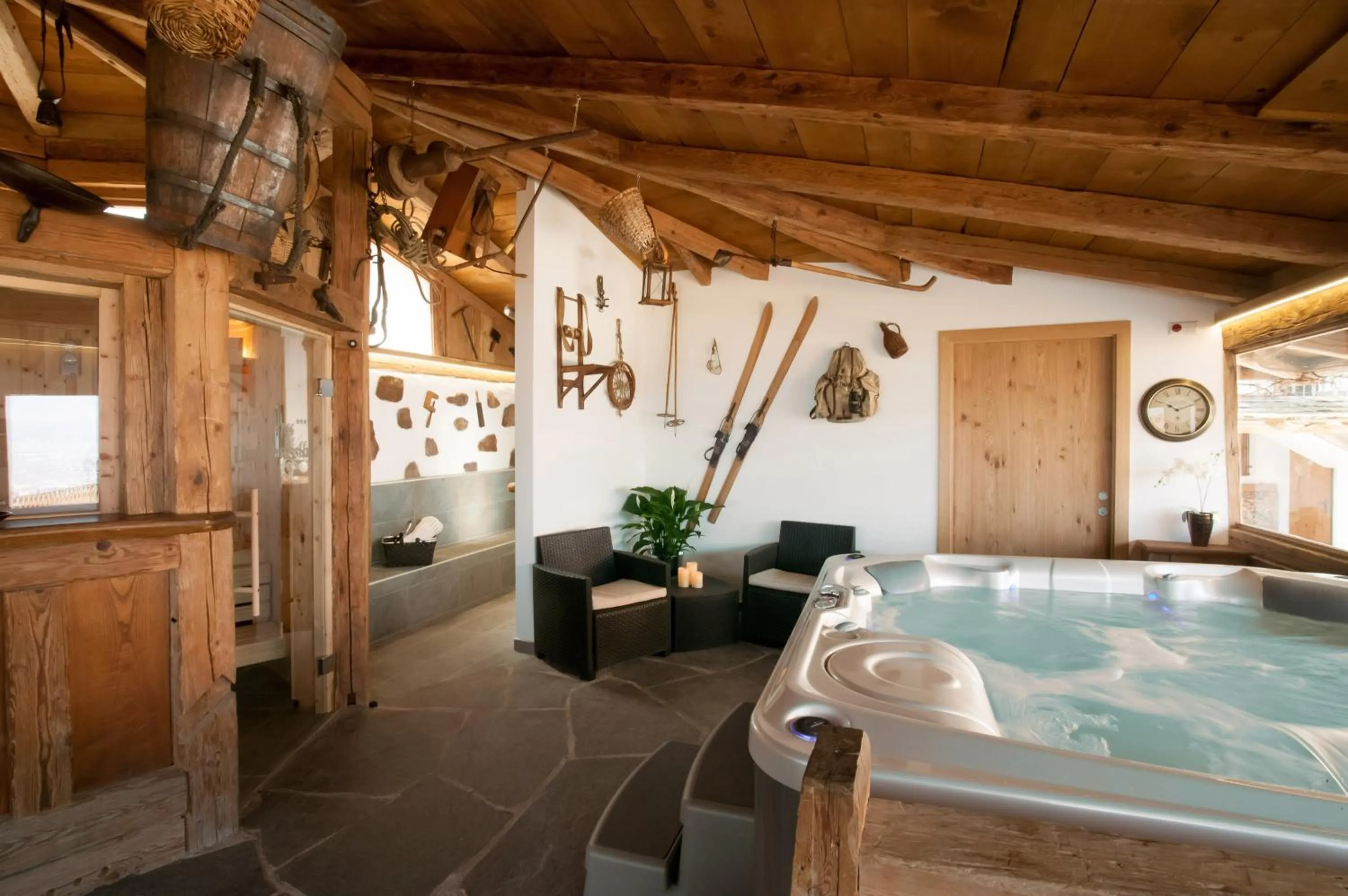 Hot Tub in Residence Untermösslhof