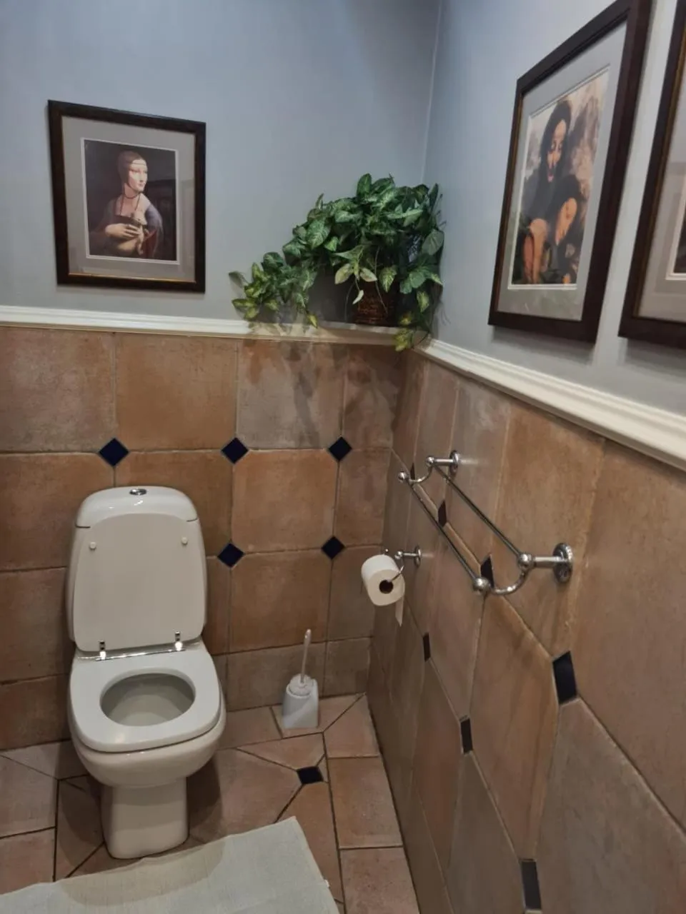 Bathroom in The Great Gatsby Houghton