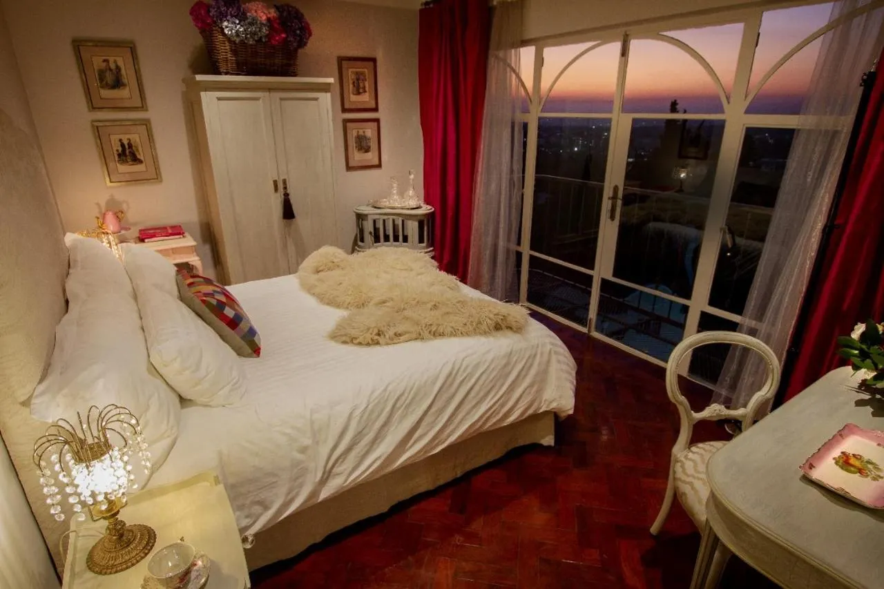 Bed in The Great Gatsby Houghton