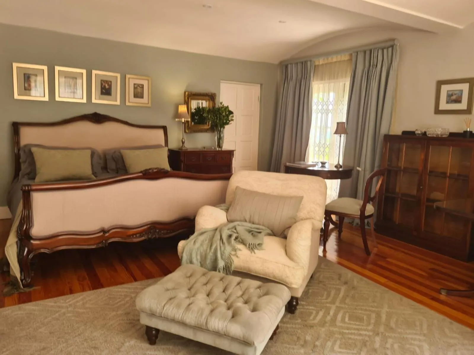 Bed in The Great Gatsby Houghton