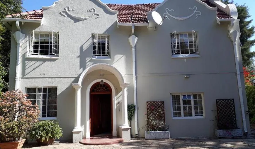 Property building in The Great Gatsby Houghton