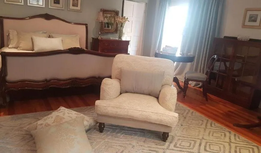 Bedroom, Bed in The Great Gatsby Houghton