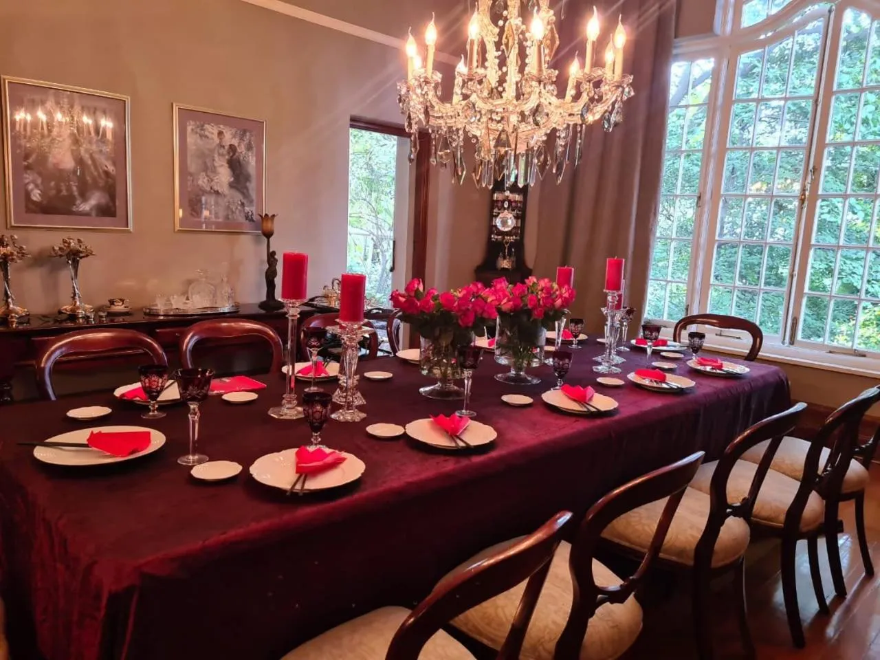 Dining area in The Great Gatsby Houghton