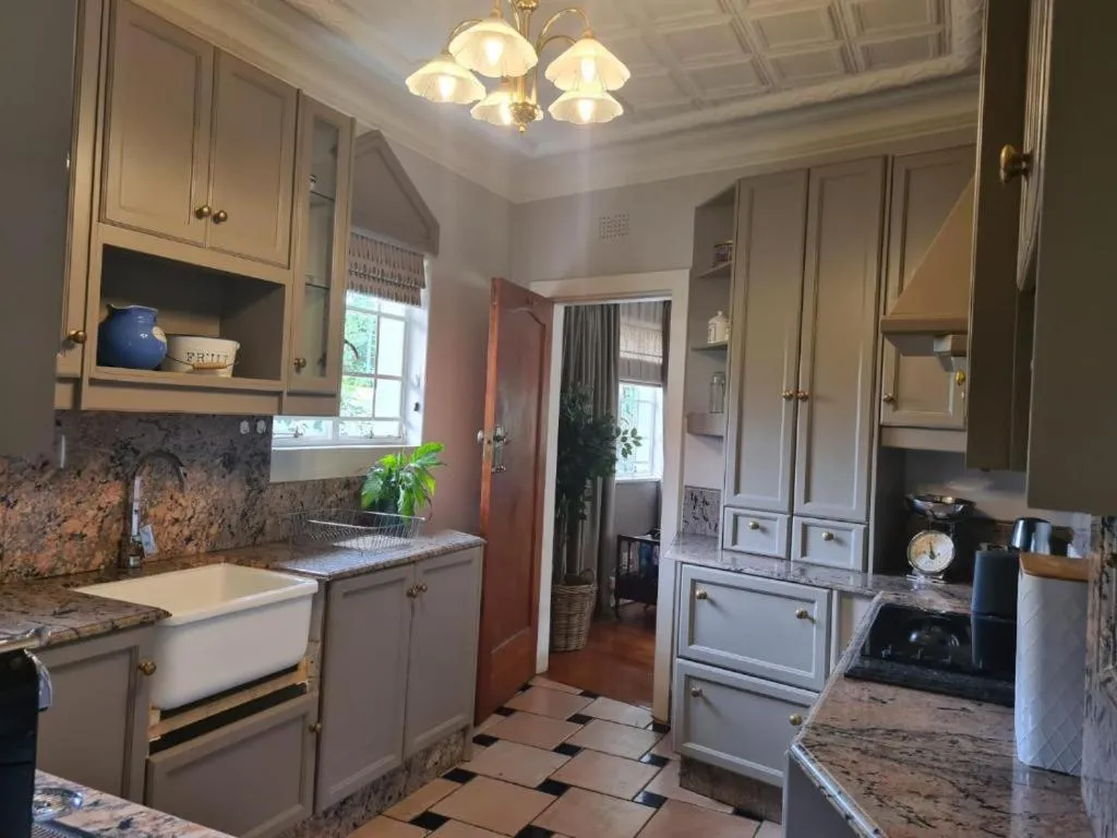 Kitchen or kitchenette in The Great Gatsby Houghton