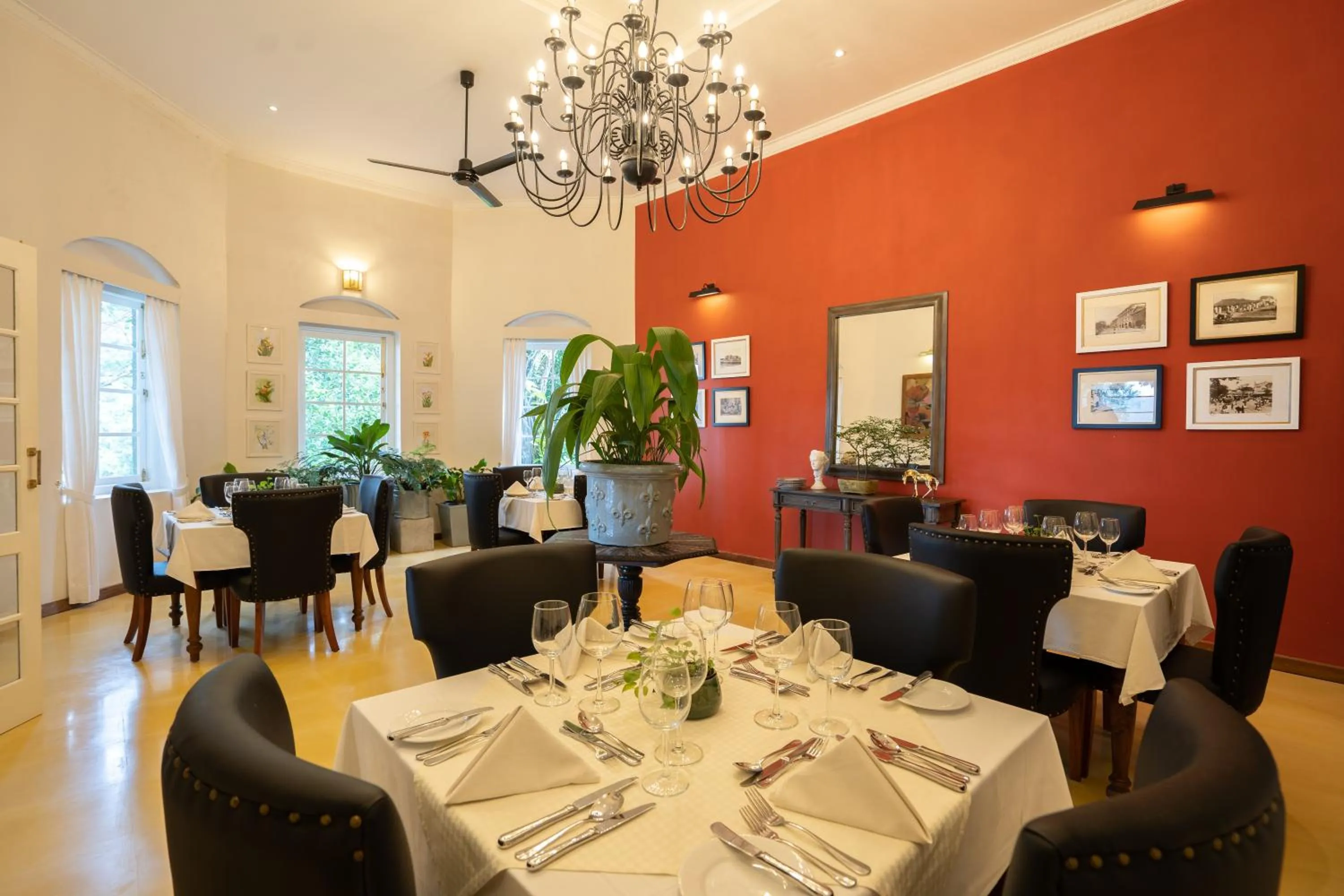 Restaurant/places to eat in Glenross Living - A Collection of 7 Private Pool Villas and 3 Colonial Suites