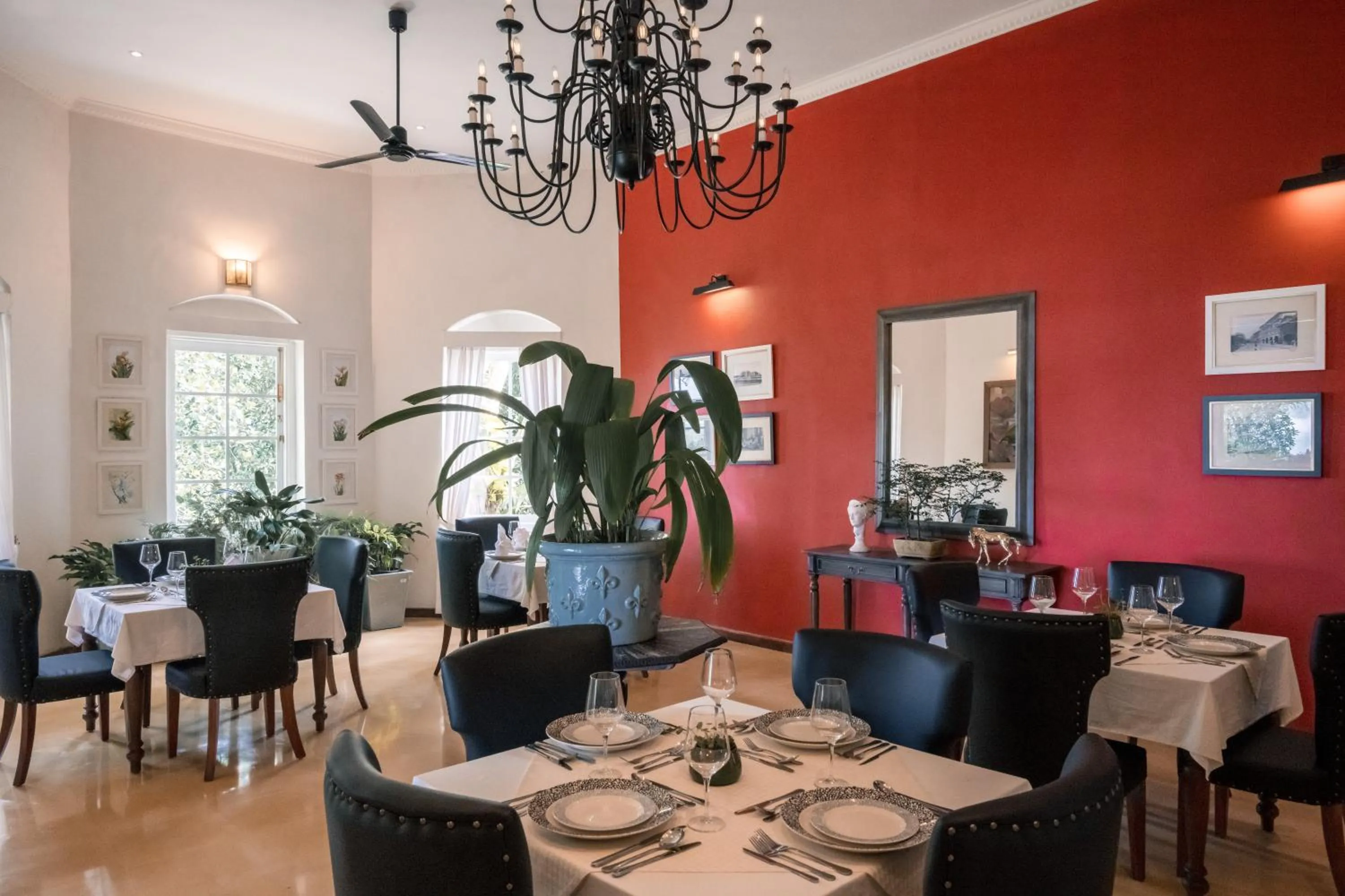 Restaurant/places to eat in Glenross Living - A Collection of 7 Private Pool Villas and 3 Colonial Suites