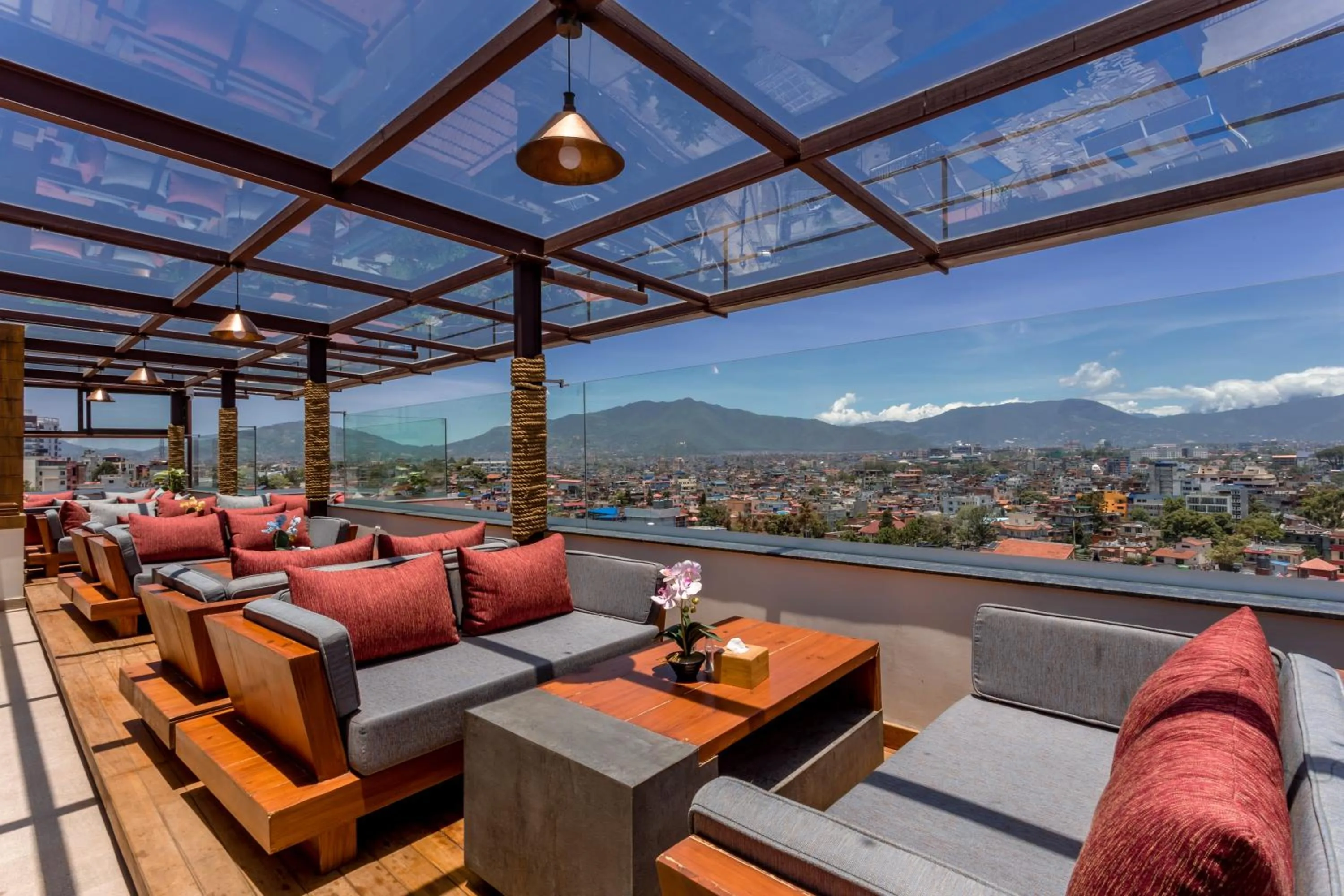 Restaurant/places to eat in Hotel Kutumba