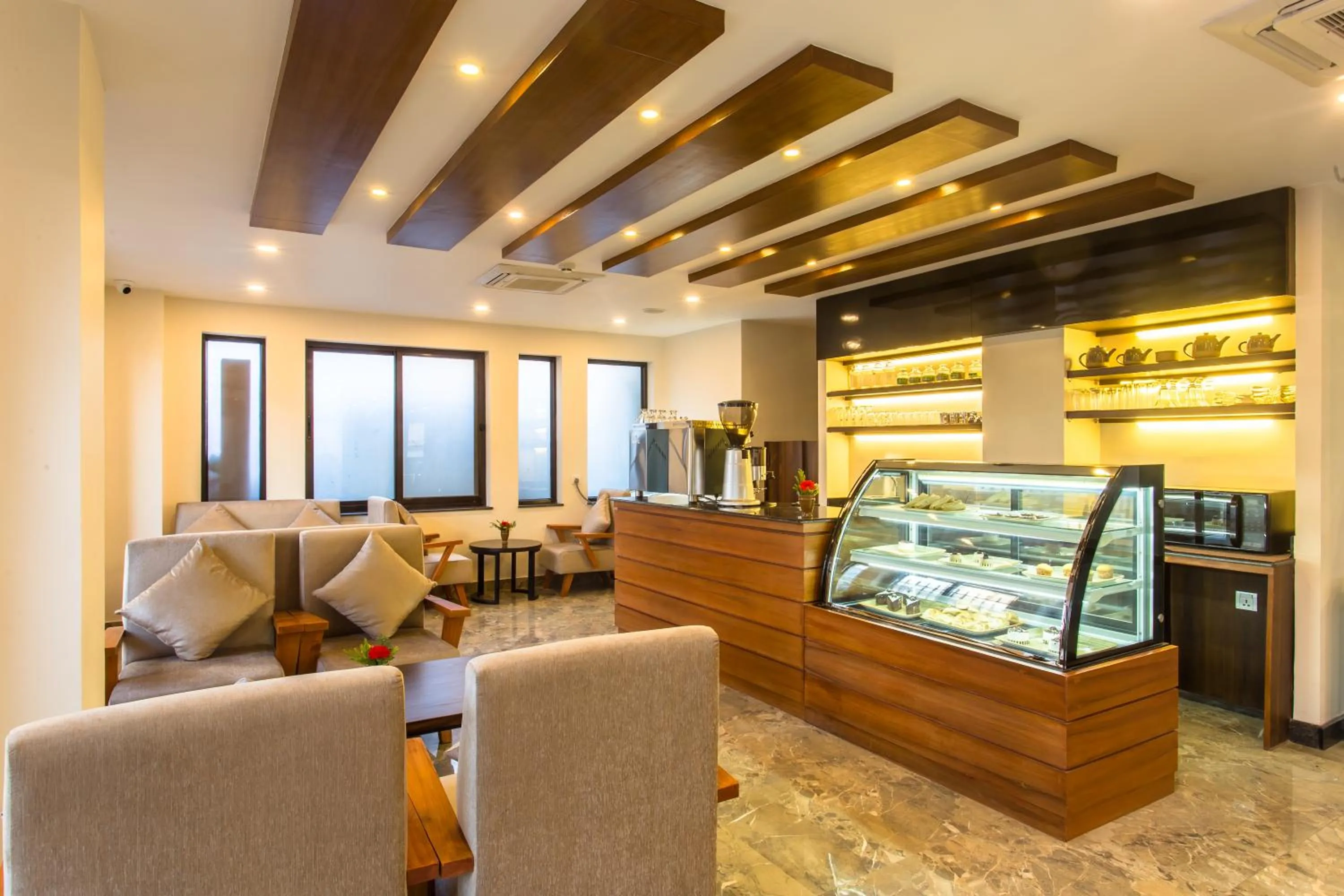 Restaurant/places to eat in Hotel Kutumba