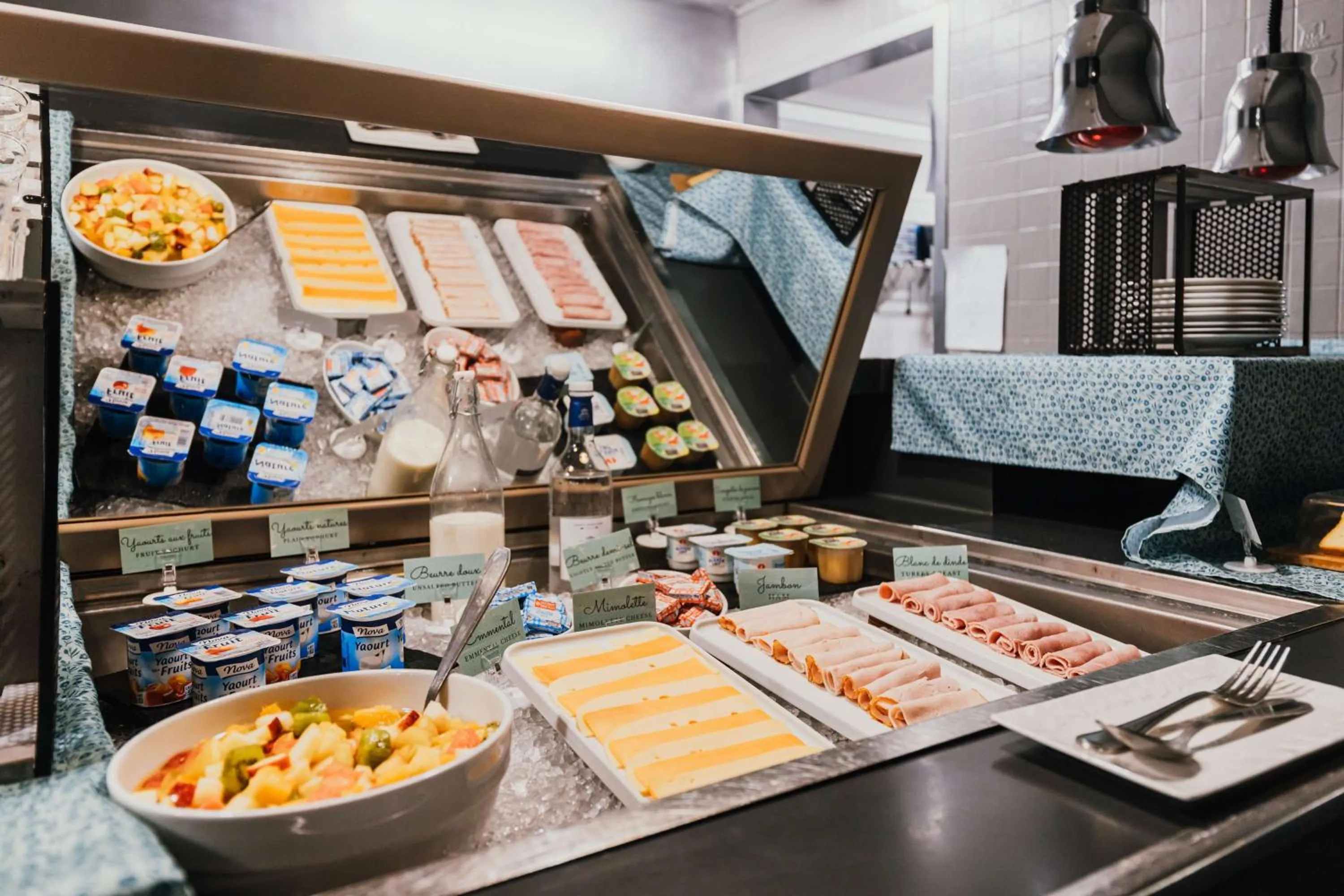 Breakfast in Sure Hotel by Best Western Limoges Sud