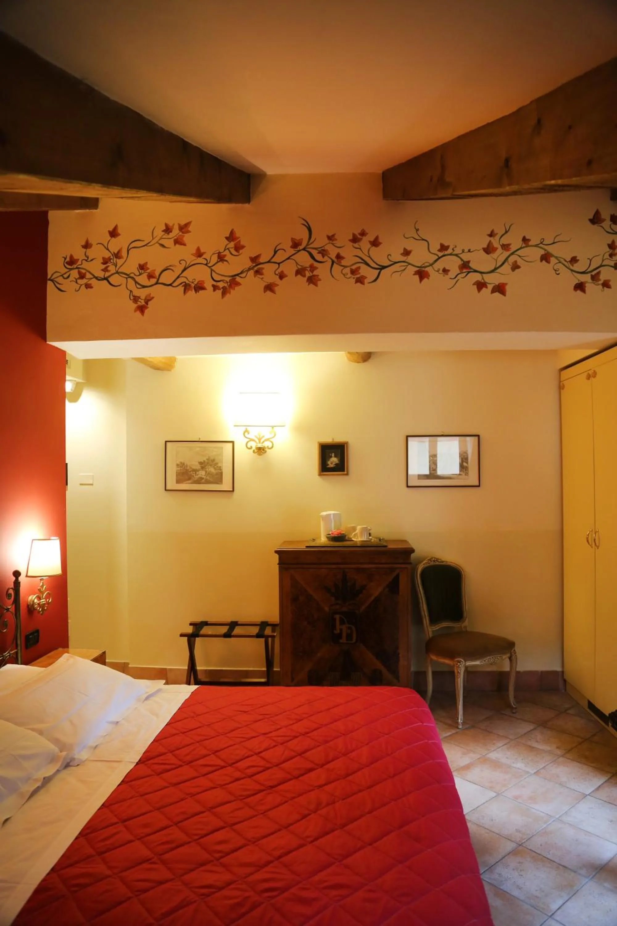 Bedroom, Bed in Albergo delle Drapperie