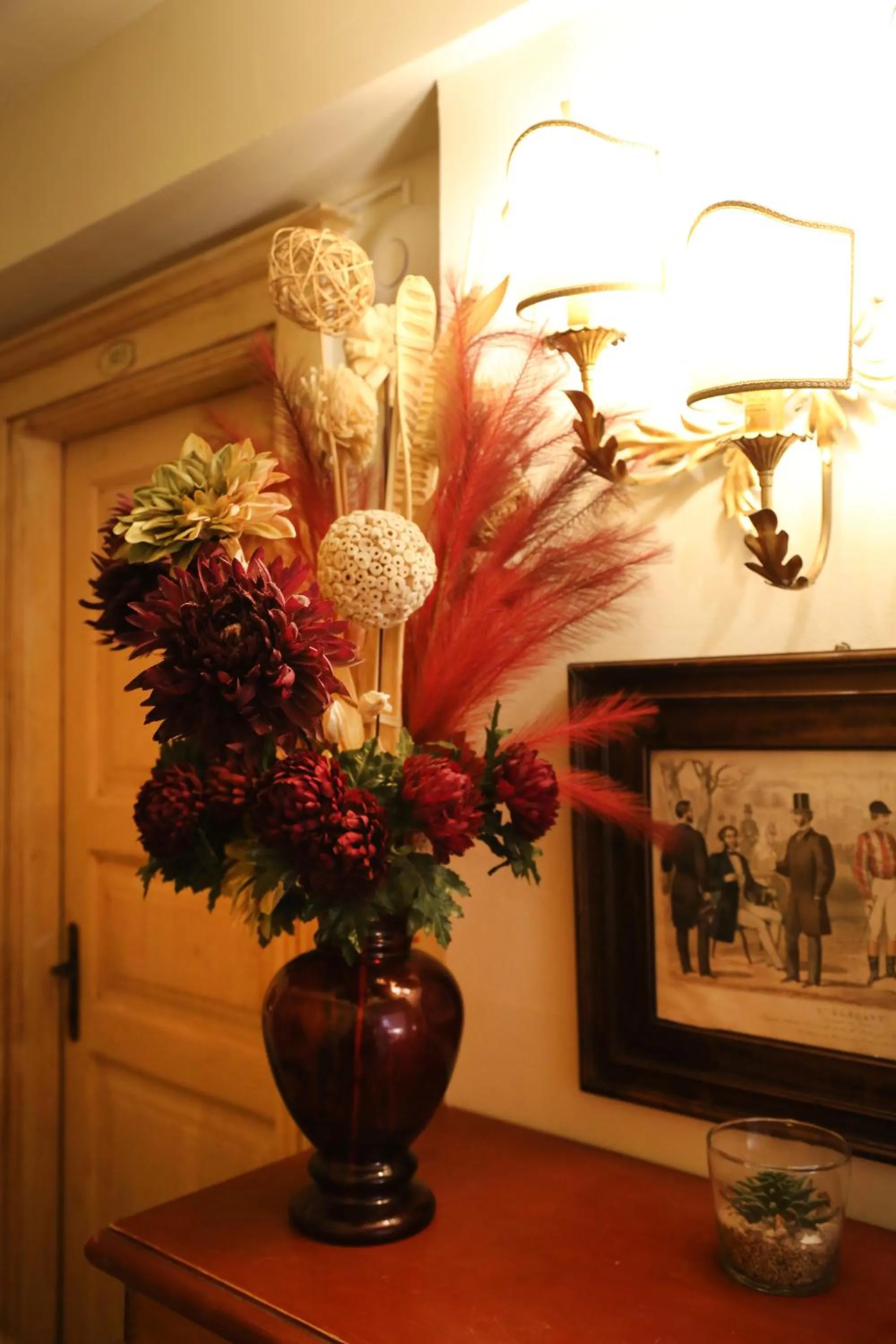 Decorative detail in Albergo delle Drapperie