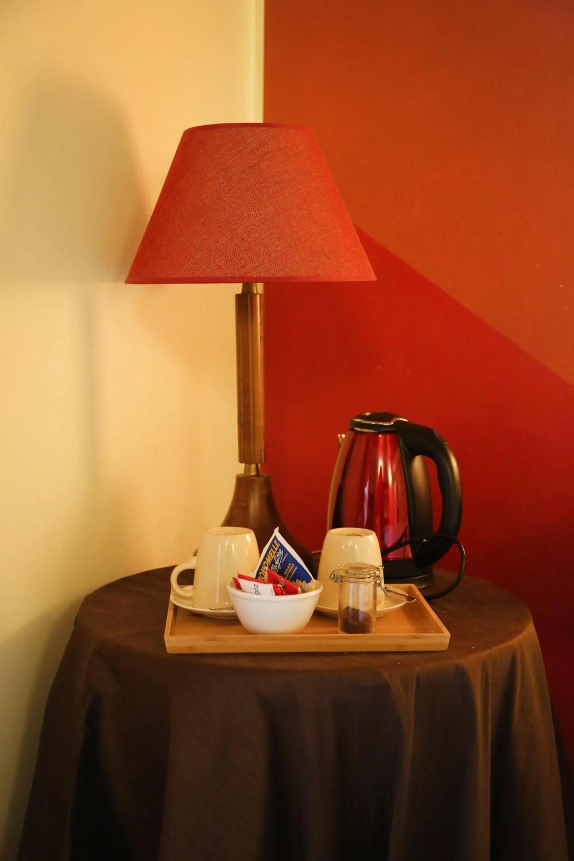 Bedroom in Albergo delle Drapperie