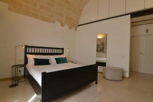 Le Malve Cave Retreat