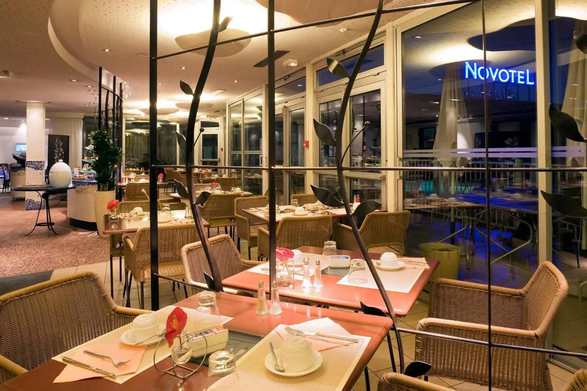 Restaurant/places to eat in Novotel Amiens Pôle Jules Verne