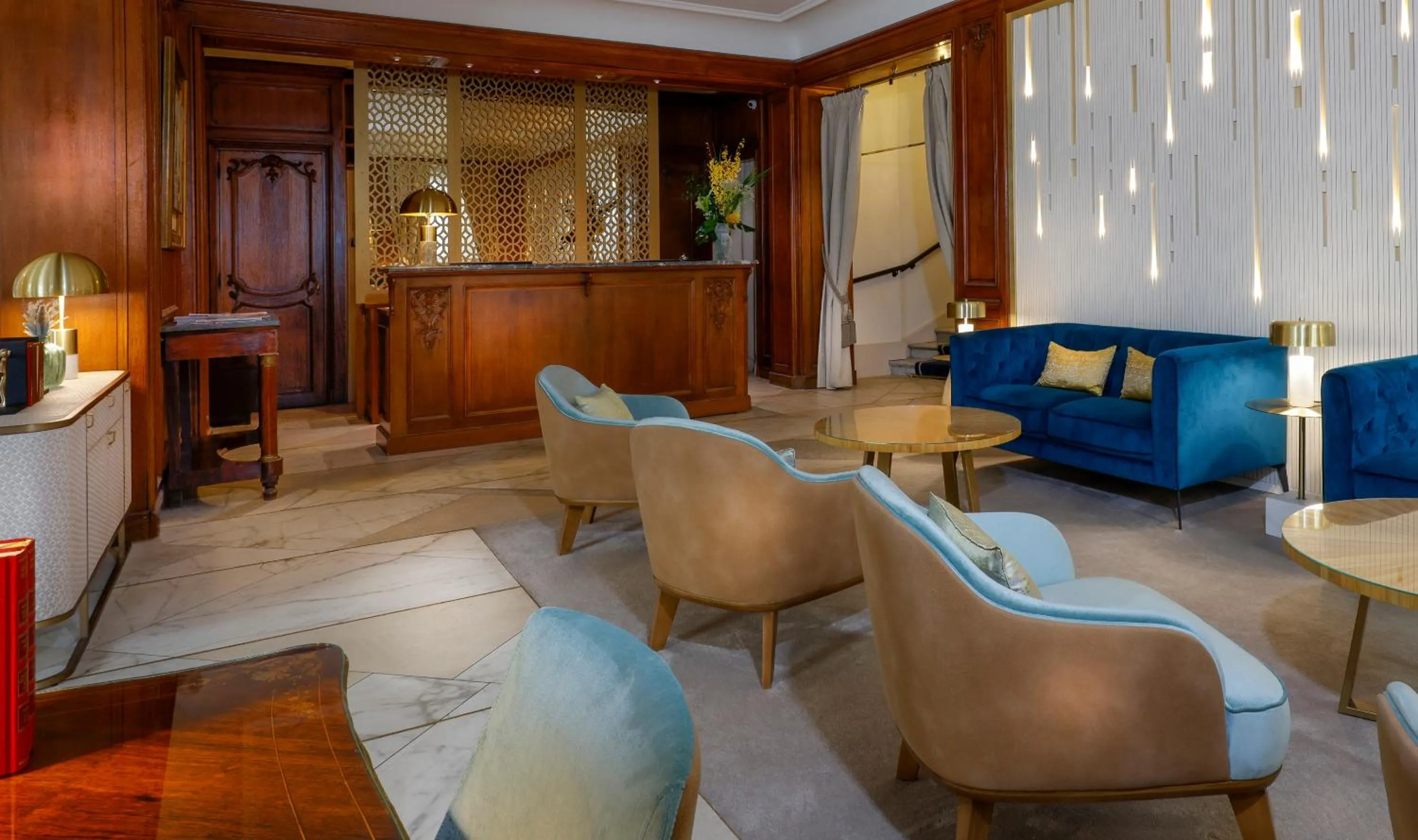 Lobby or reception in Hotel Claridge Paris