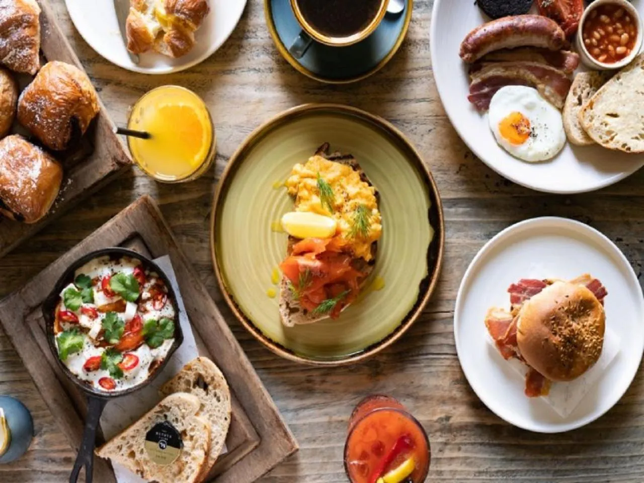 Food and drinks in Avon Causeway Hotel