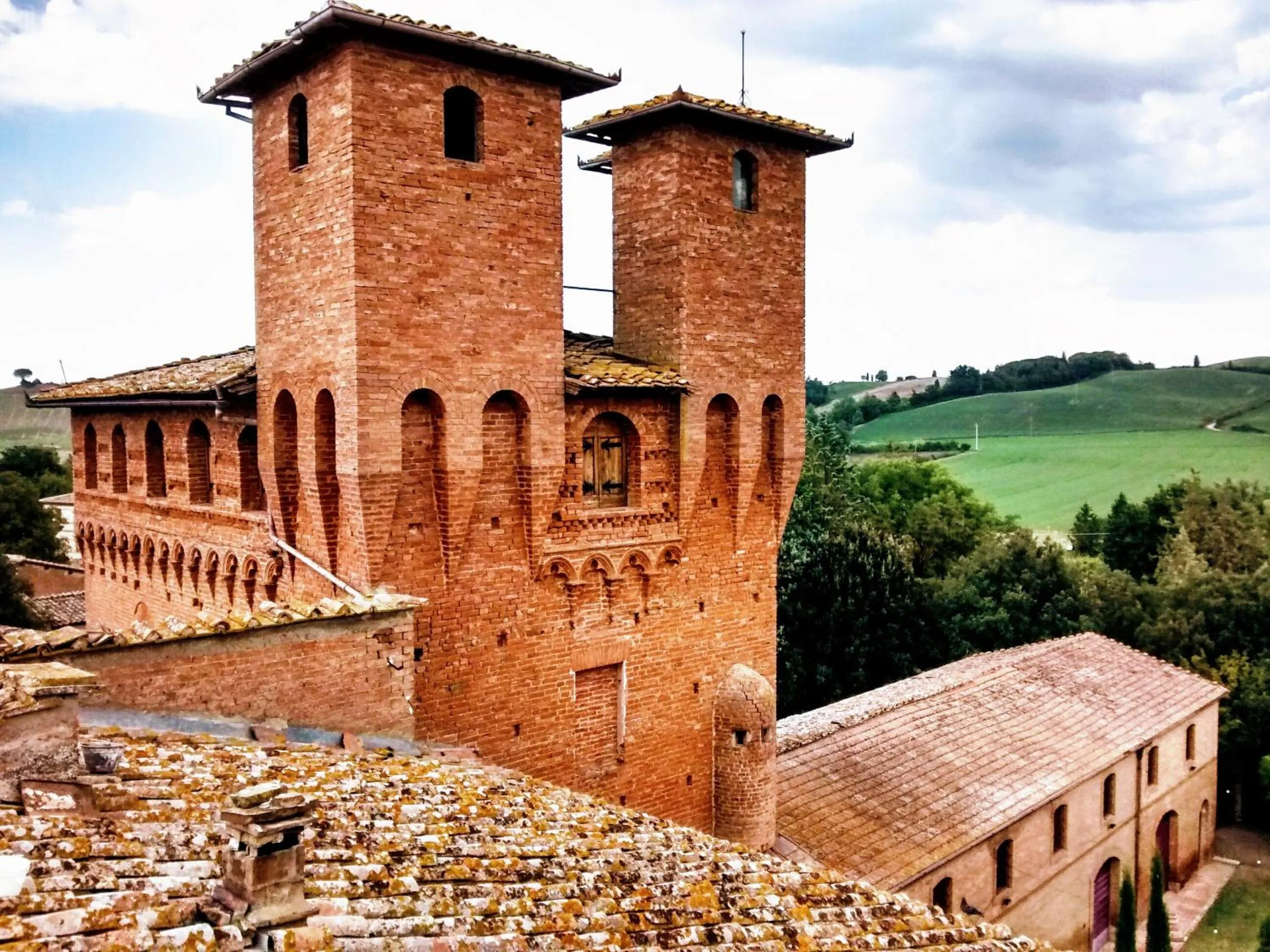 Property building in Castello di San Fabiano